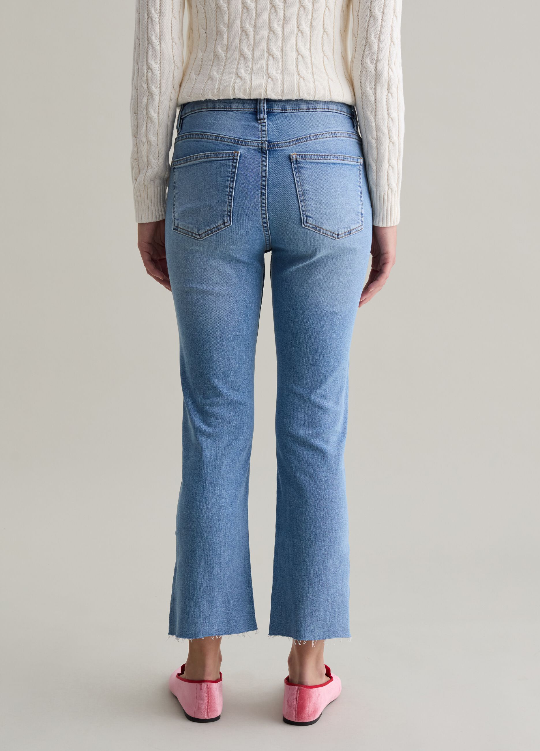 Flare-fit crop jeans with raw edging