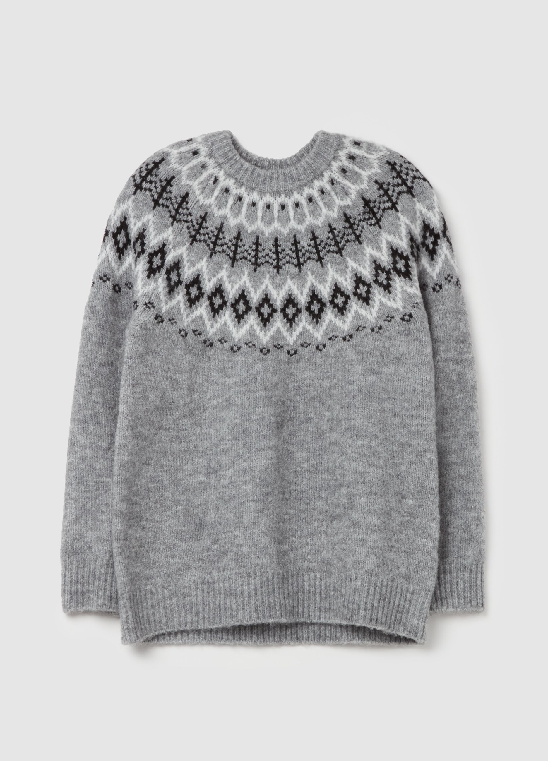 Curvy pullover with Norwegian design