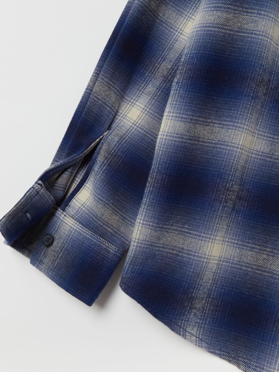 Regular-fit shirt in check flannel_5