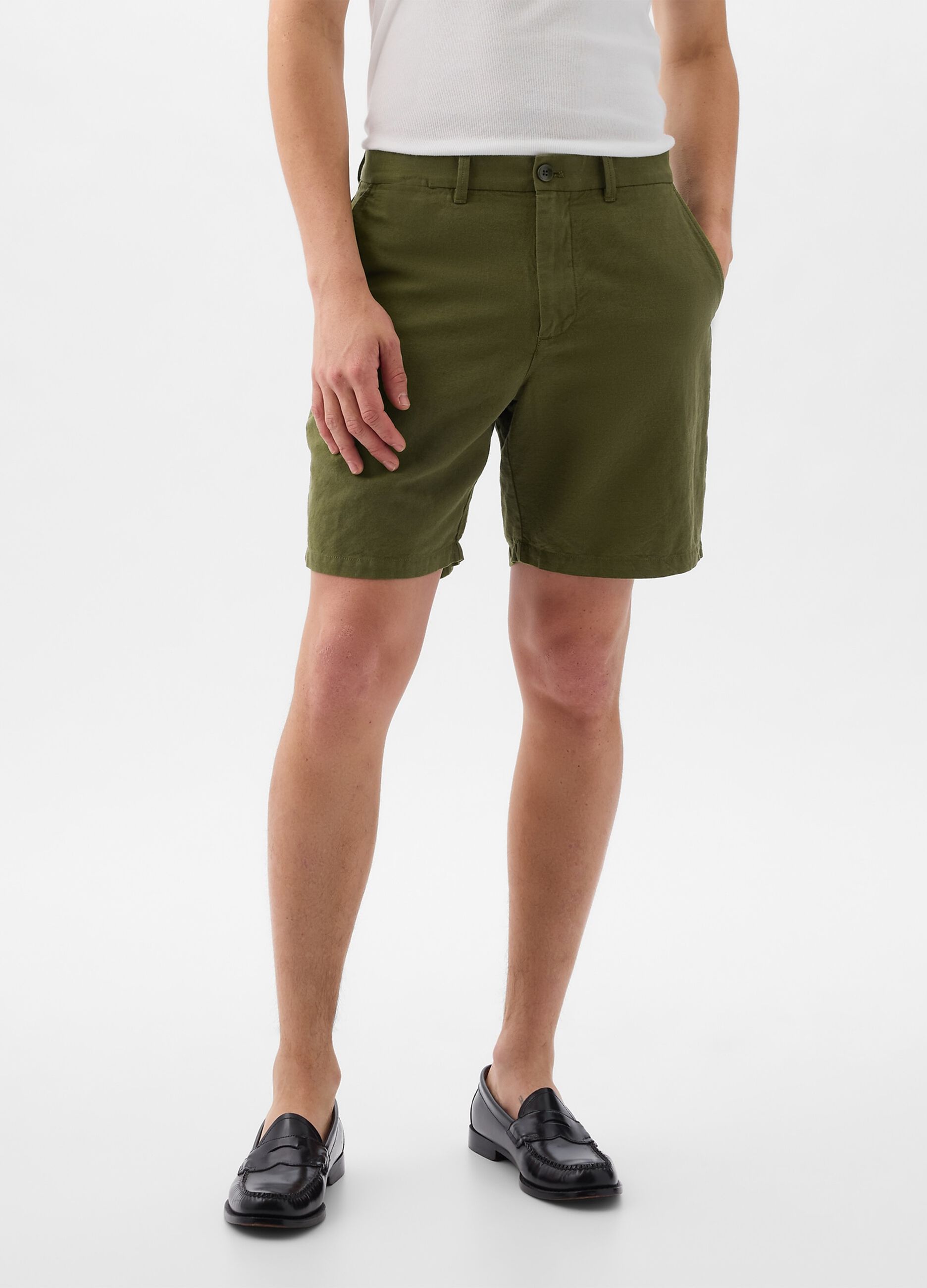 Relaxed-fit Bermuda shorts in cotton and linen