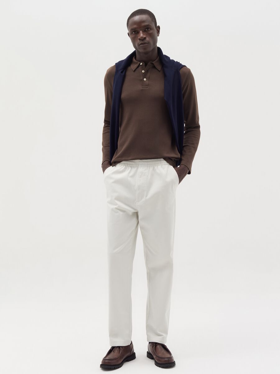 Chino trousers in stretch Oxford cotton_0