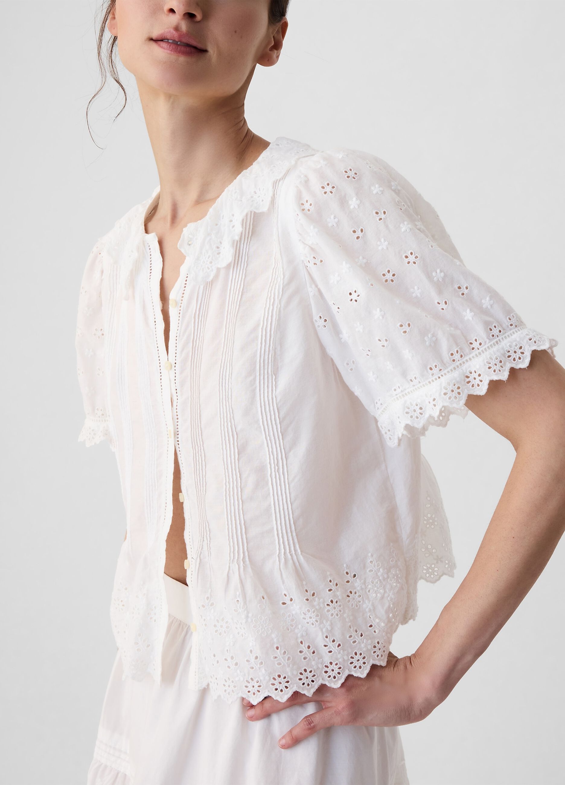 GAP for DÔEN blouse in broderie anglaise