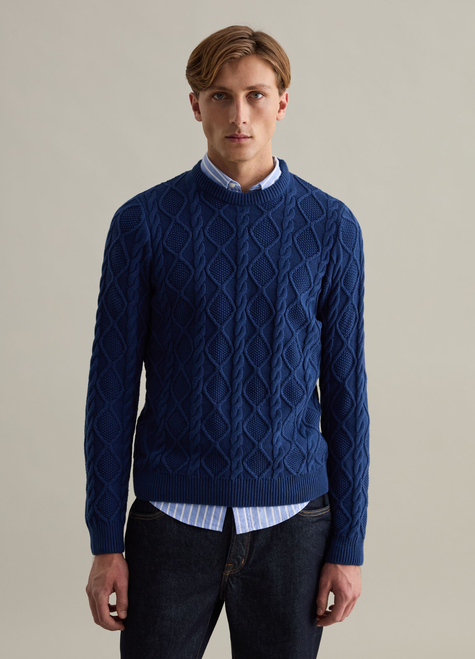 Cable-knit pullover with diamond motif