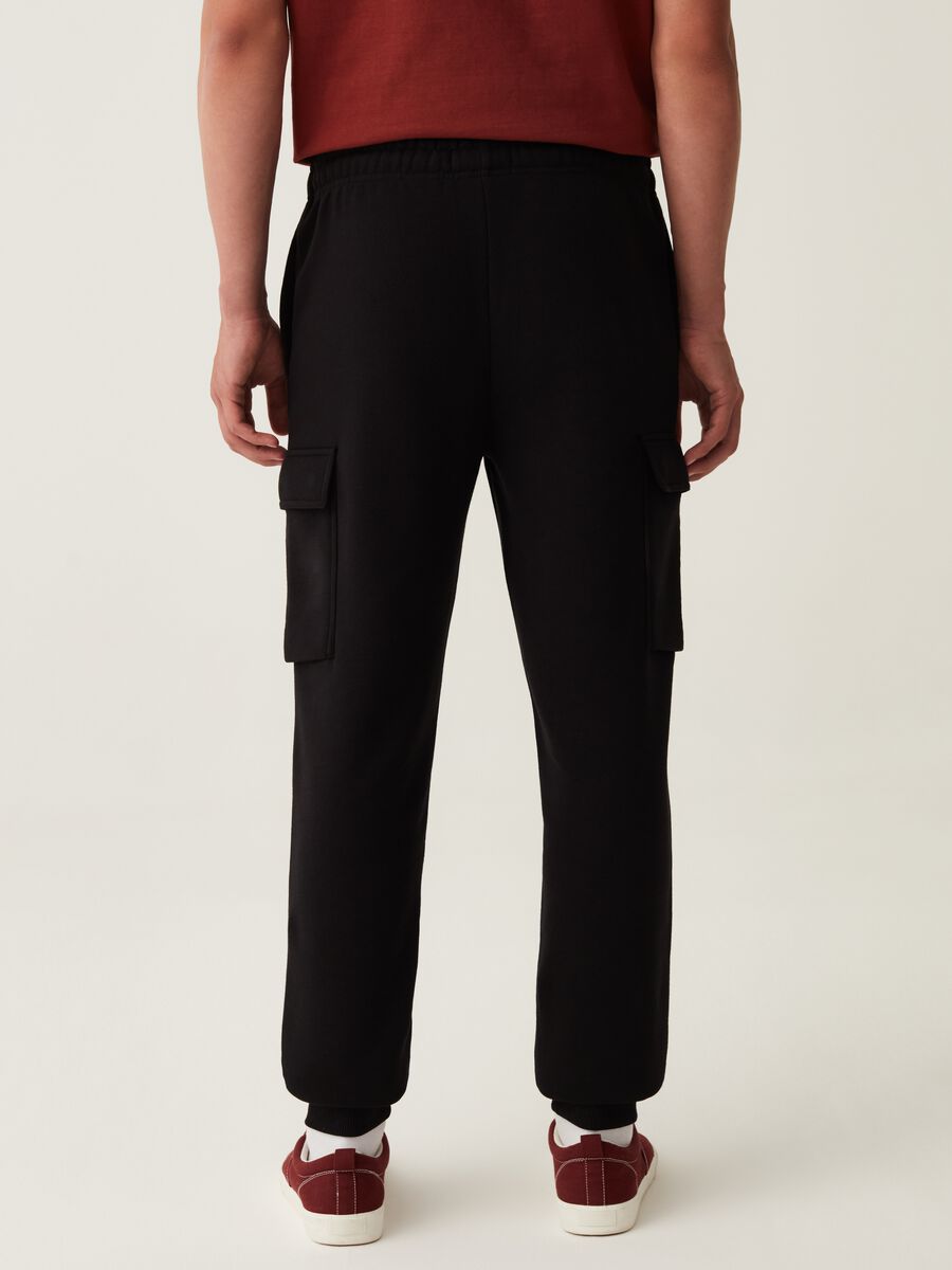 Fleece cargo joggers with drawstring_2