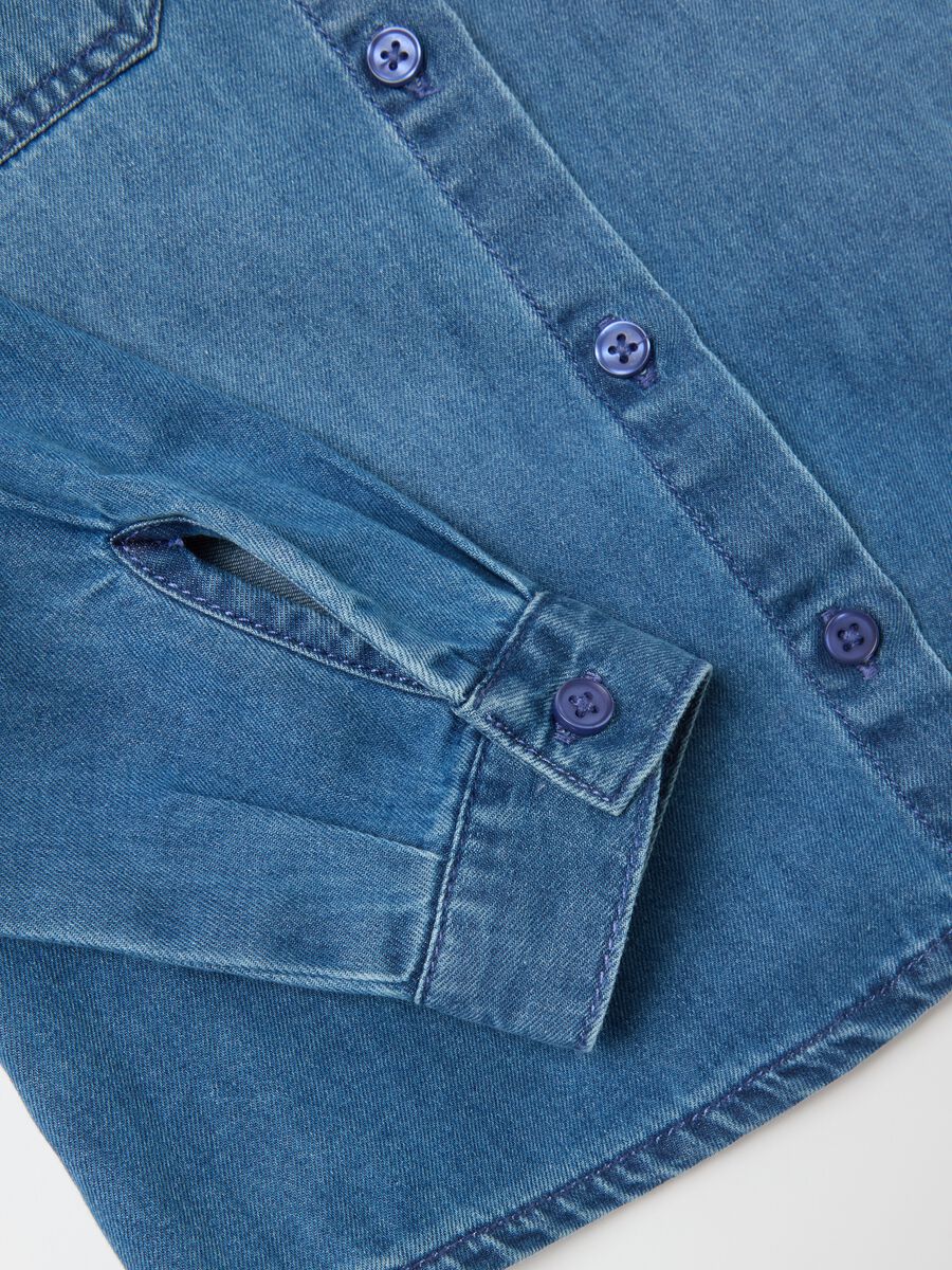 Denim shirt with floral embroidery_3