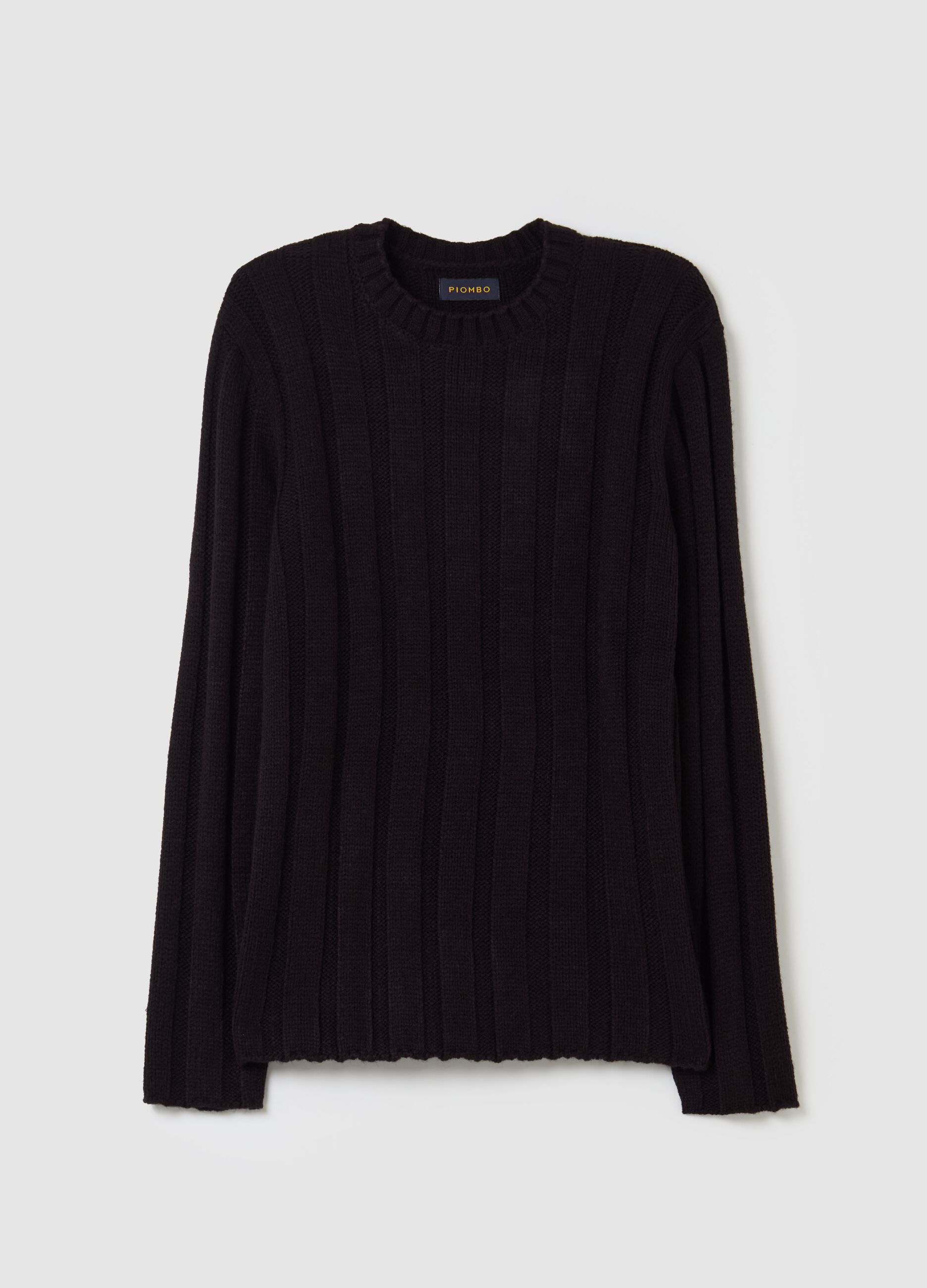 Ribbed pullover with round neckline