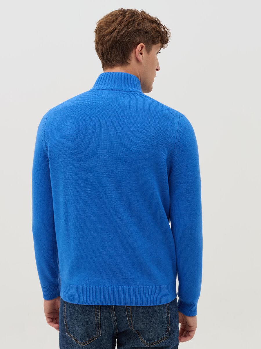 Pullover with high neck and half zip_2