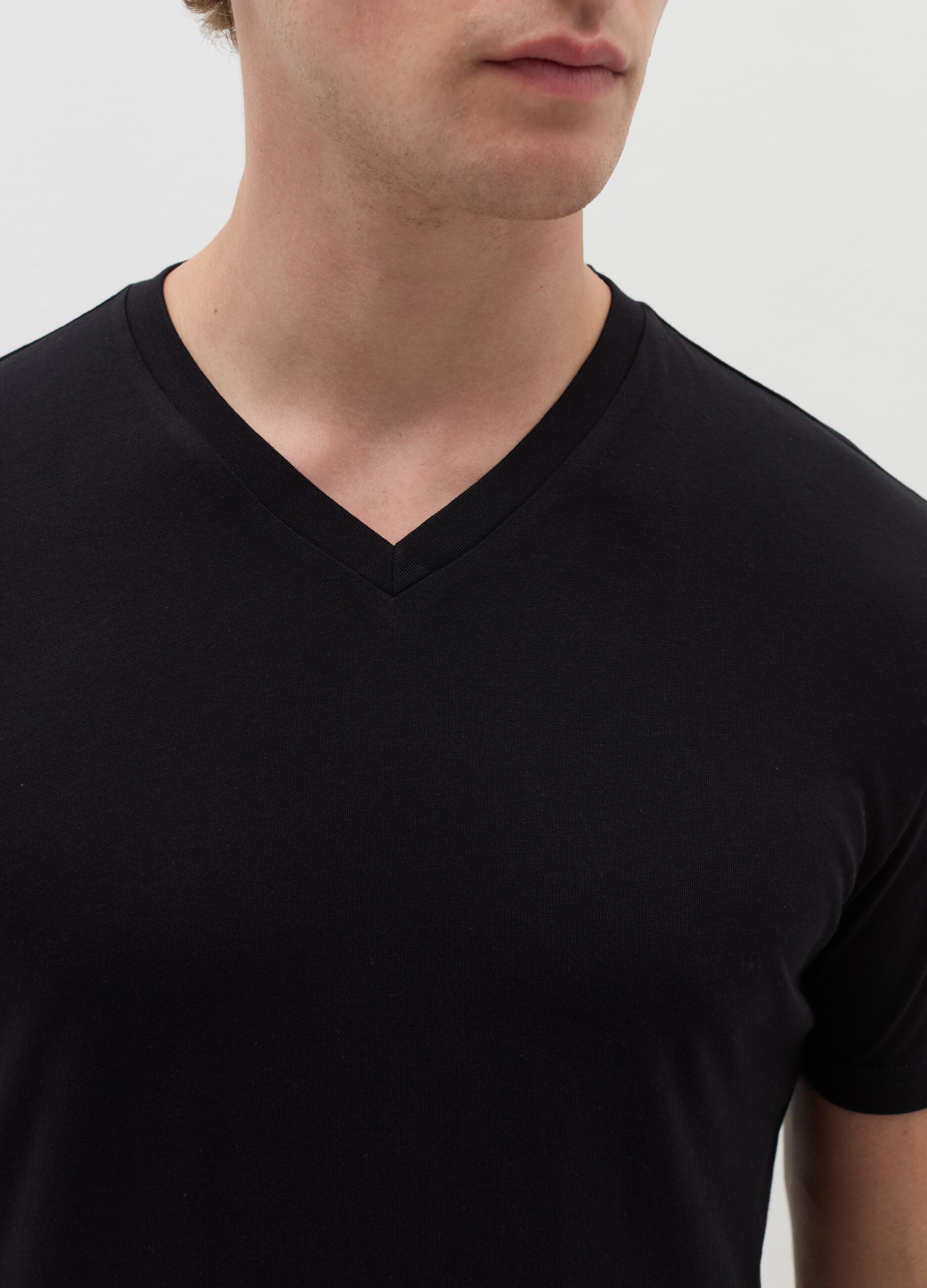 Three-pack undershirts with V neck