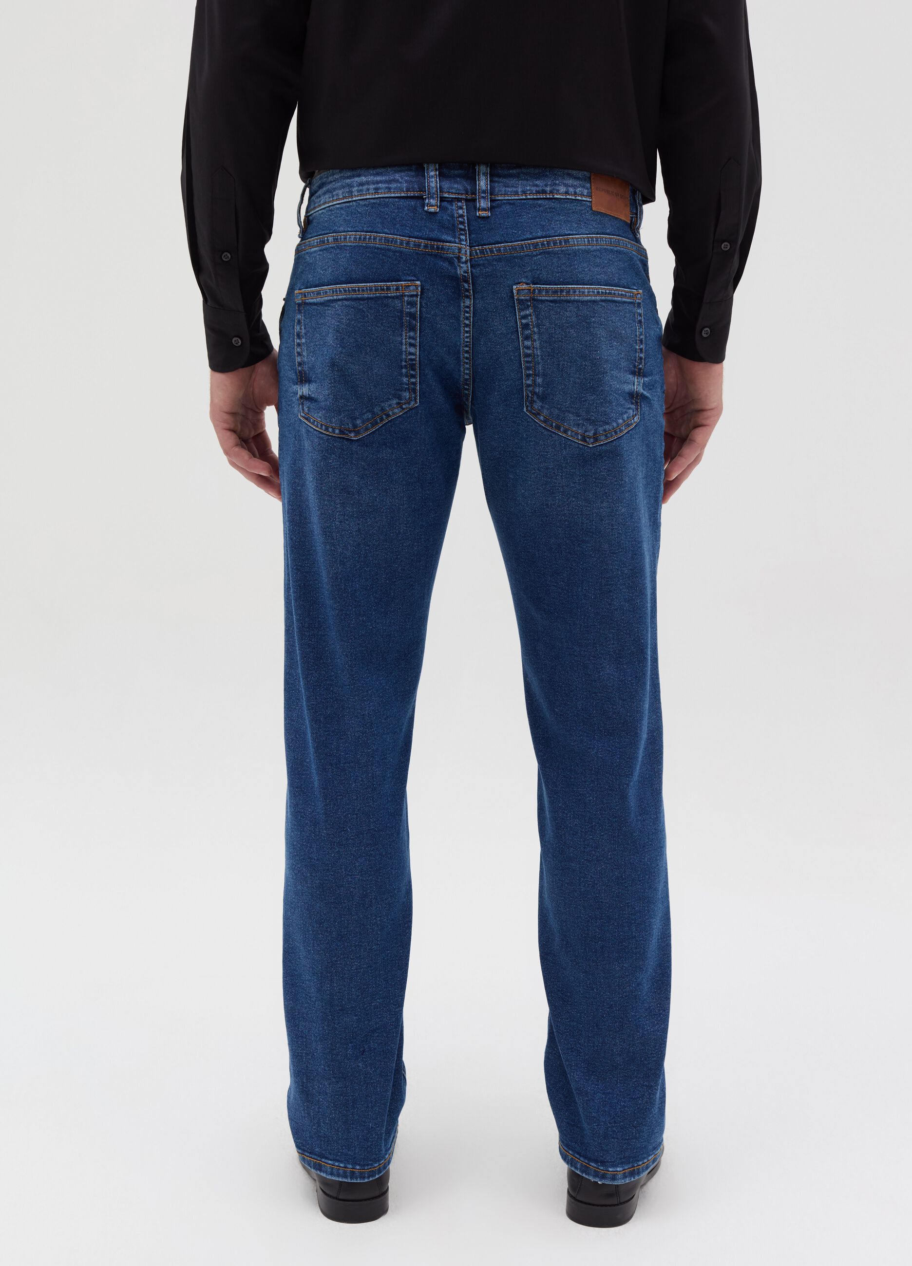 Comfort-fit stretch jeans