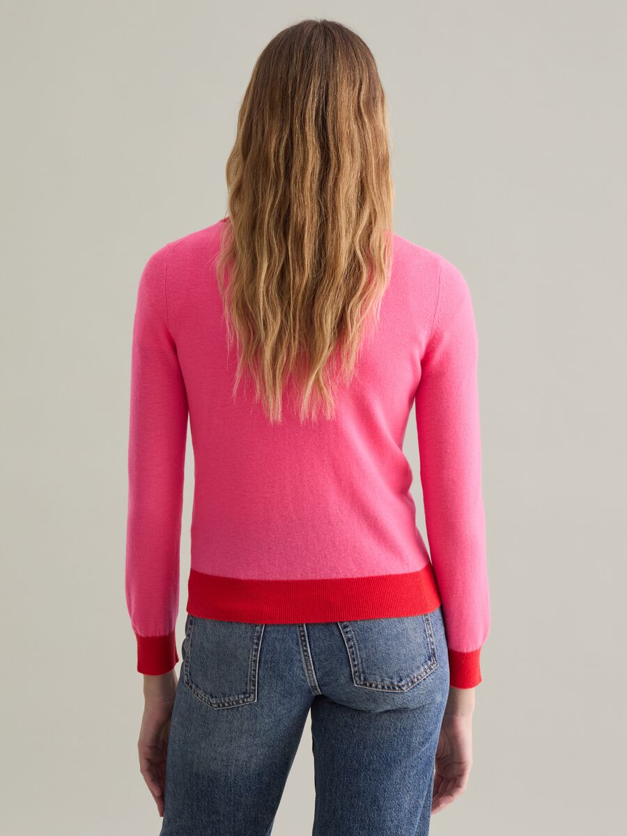 Wool pullover with contrasting trims_2