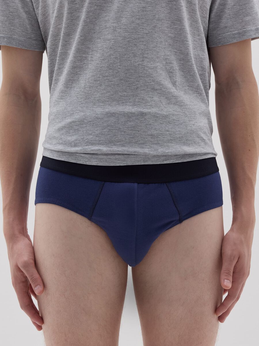 Three-pack patterned briefs in stretch organic cotton_3