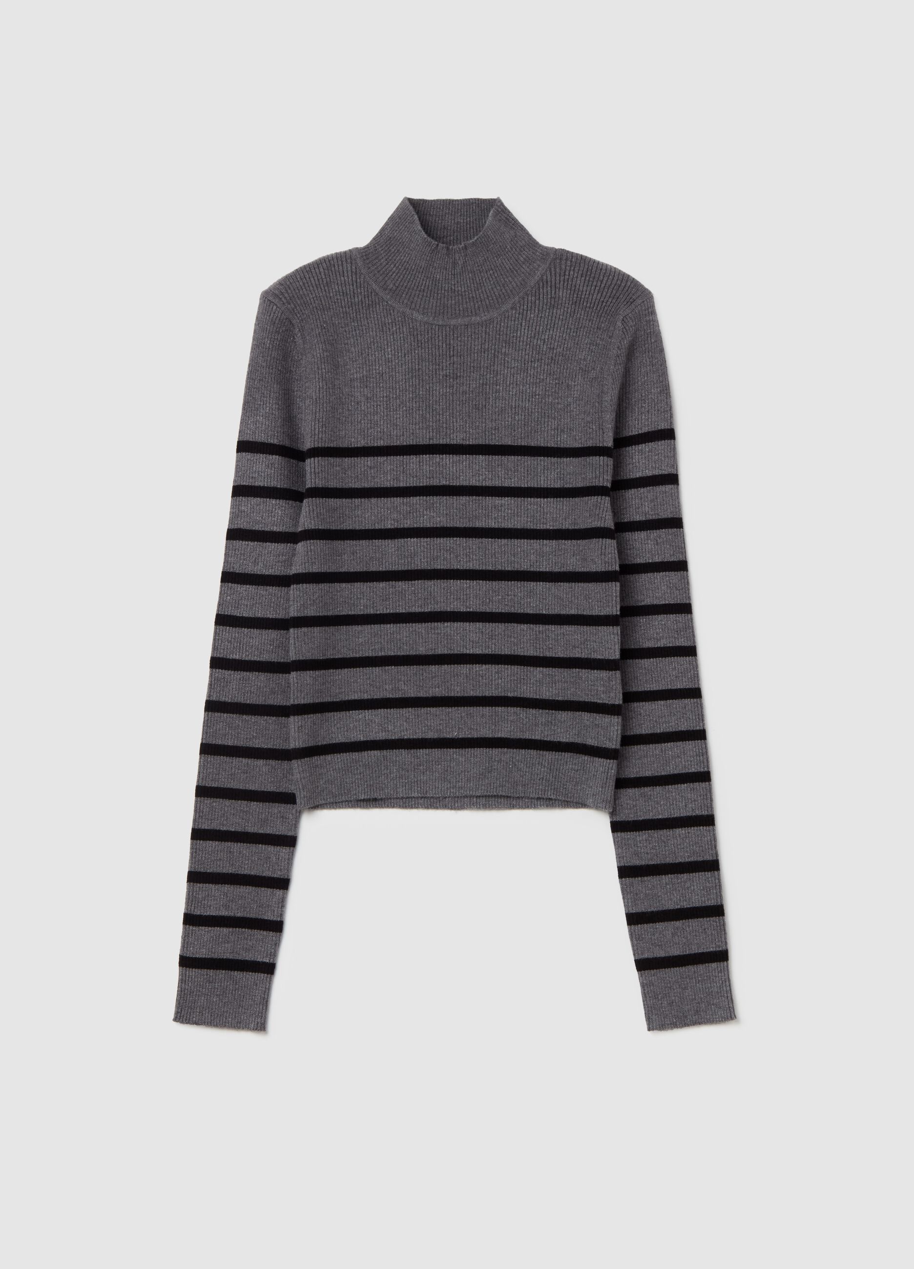 Pullover with striped mock neck