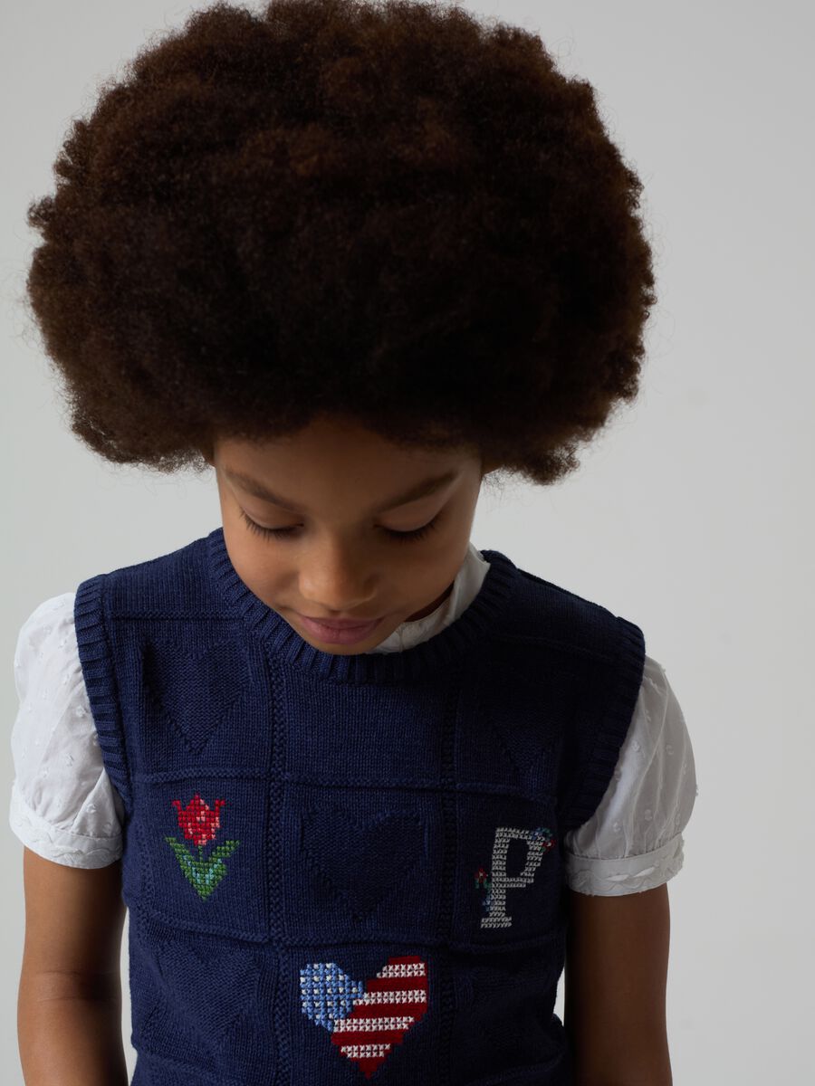 Cotton gilet with embroidery_2