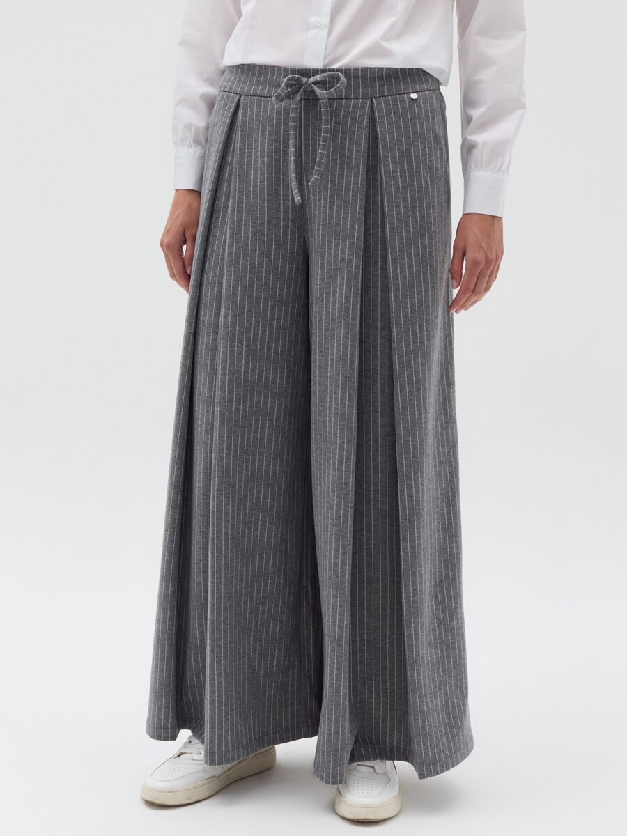 Wide-leg pinstriped trousers with darts_1