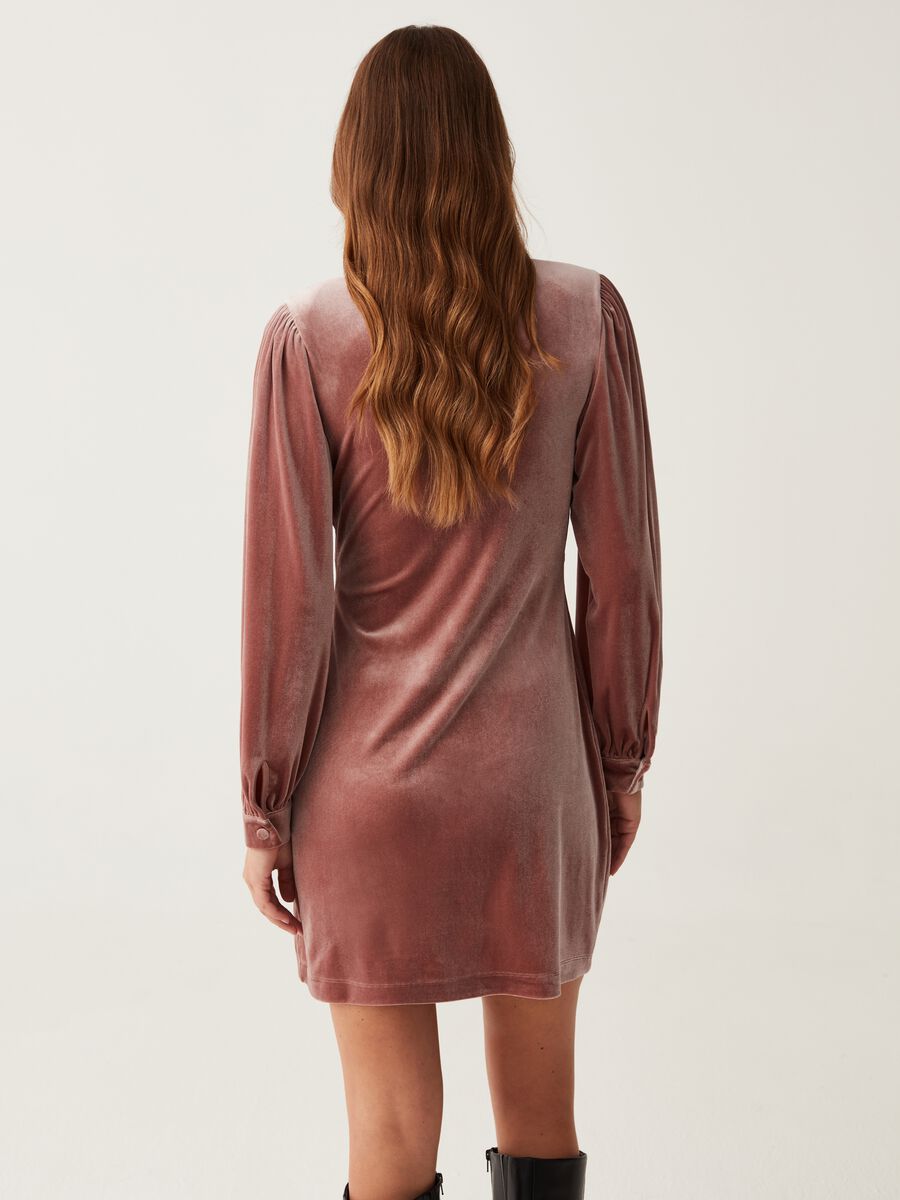 Short velvet dress with V-neck_2