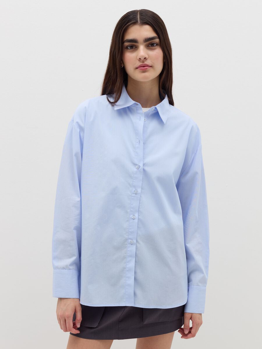 Oversize shirt in poplin with thin stripes_1