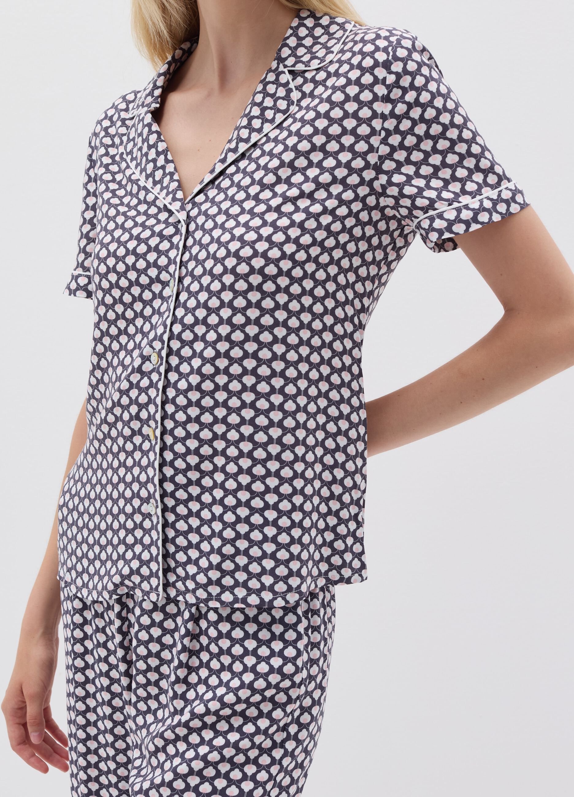 Pyjama top in viscose with print