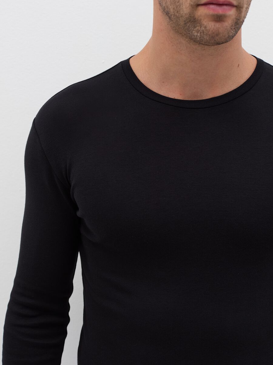 Two-pack undershirts with long sleeves_2