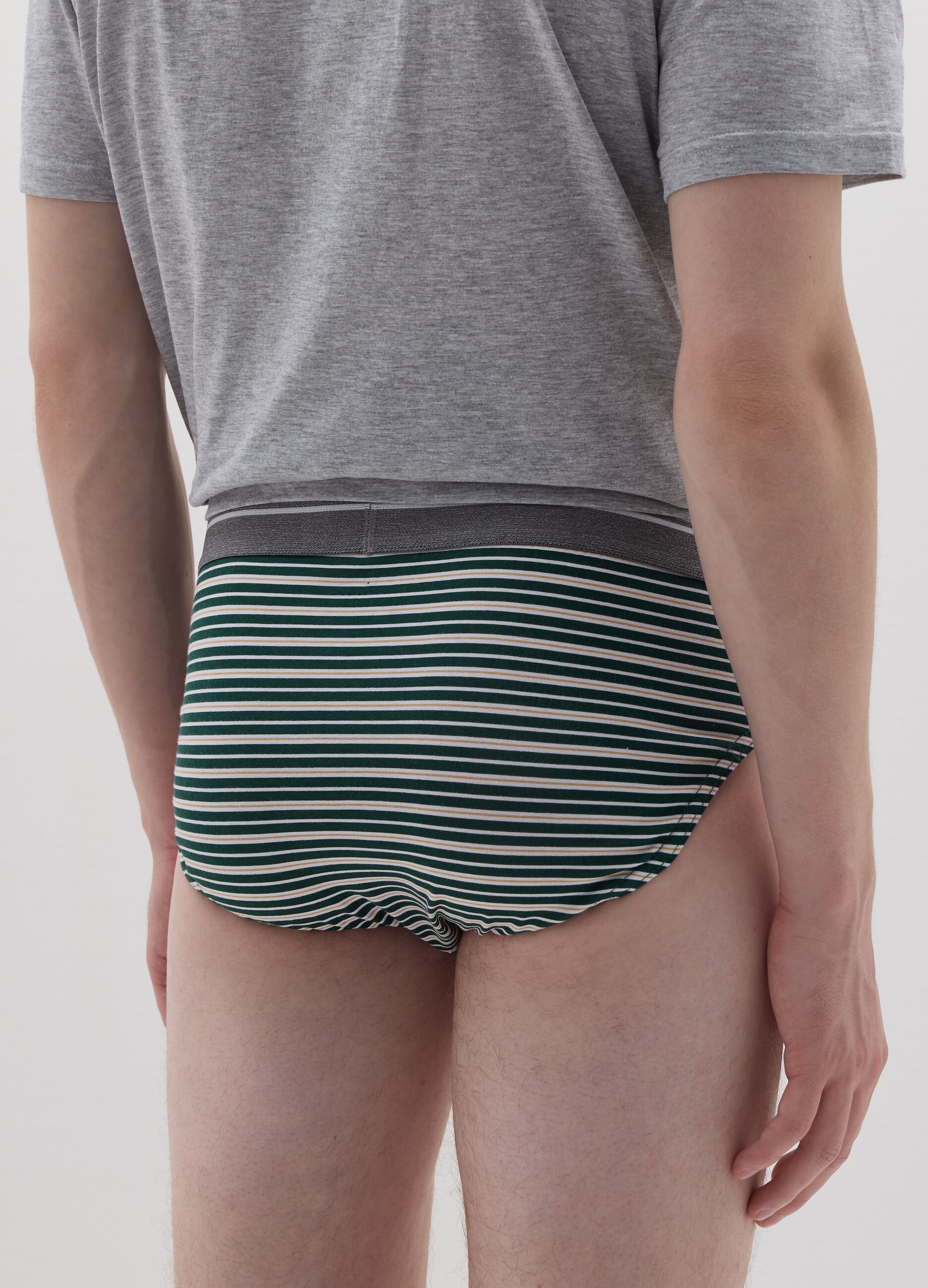 Three-pack briefs with striped edging