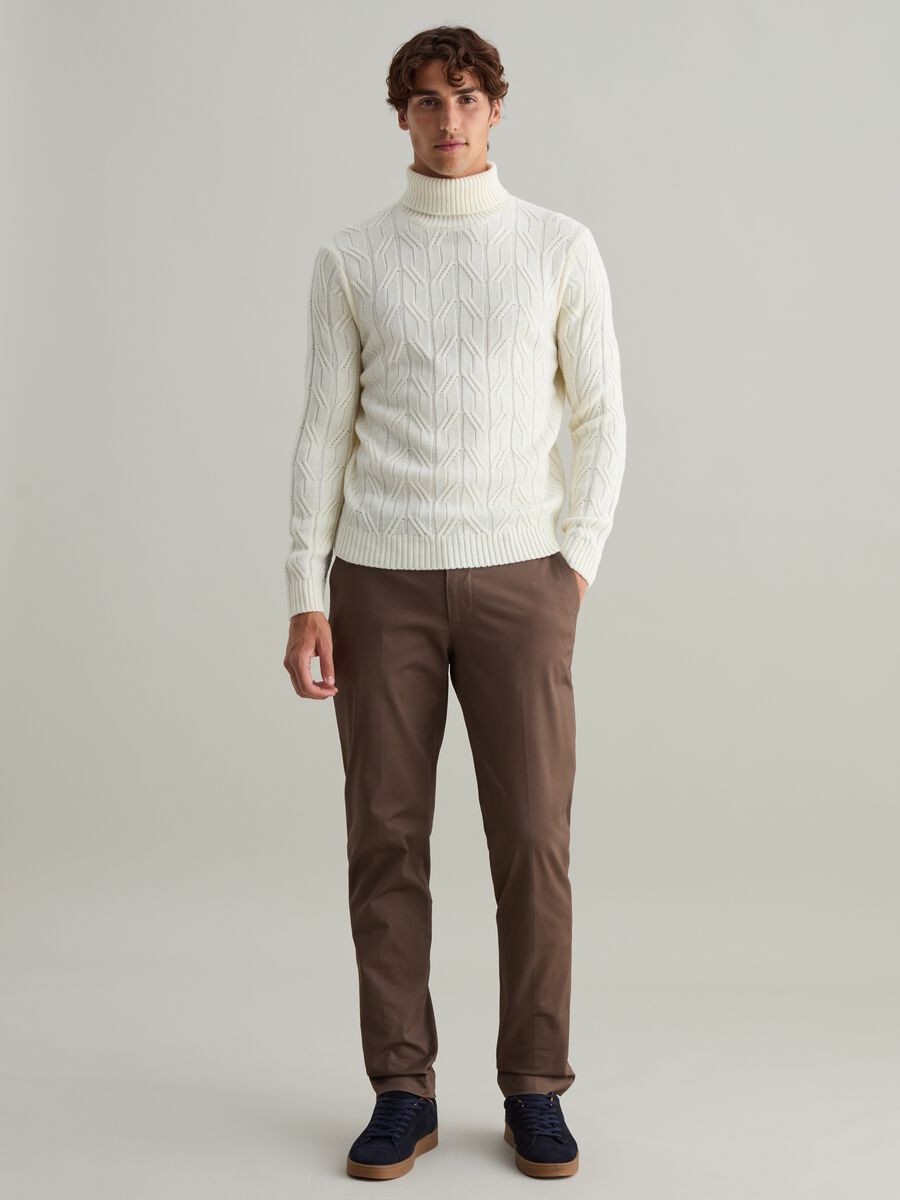 Contemporary cable-knit turtleneck_1