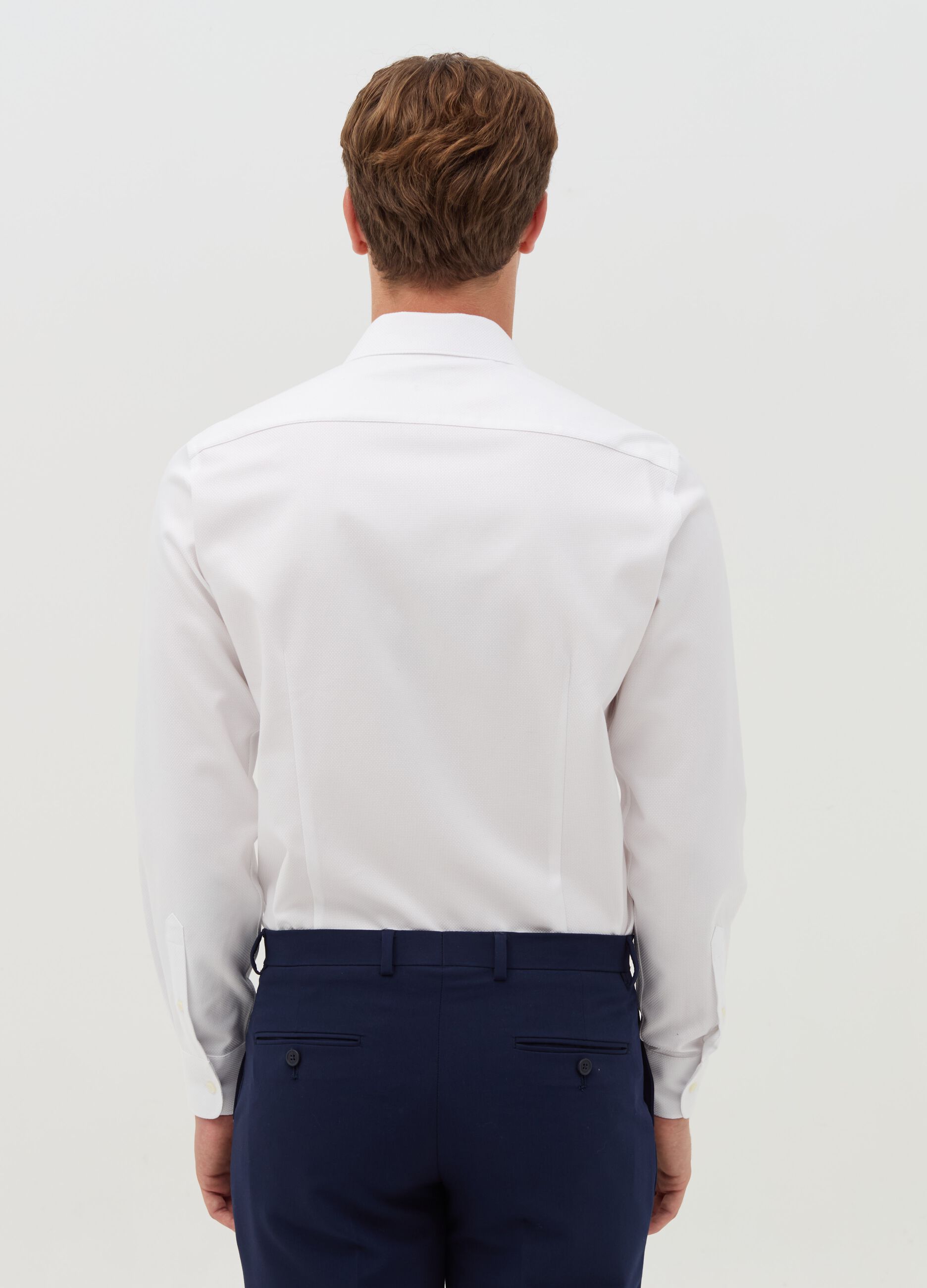 Slim-fit shirt with bluff collar