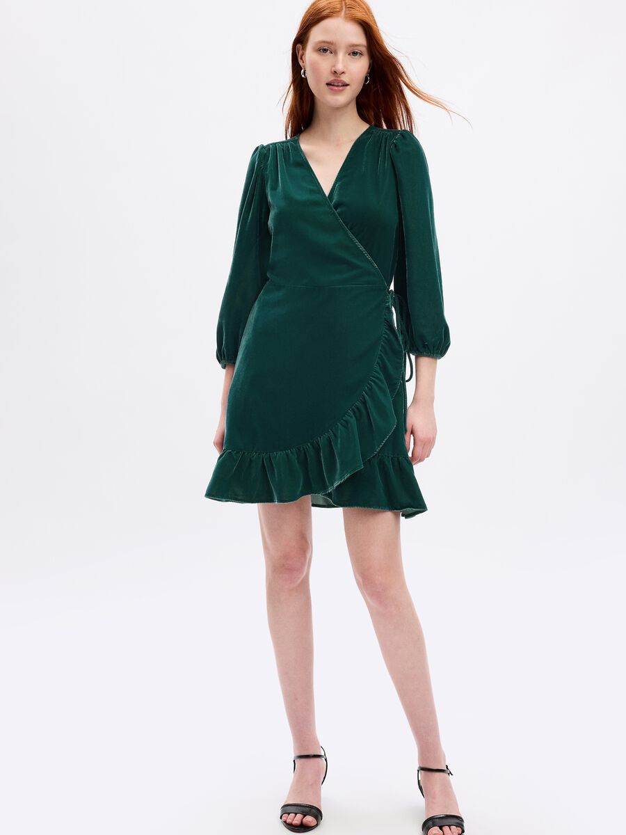 Short velvet wraparound dress._0