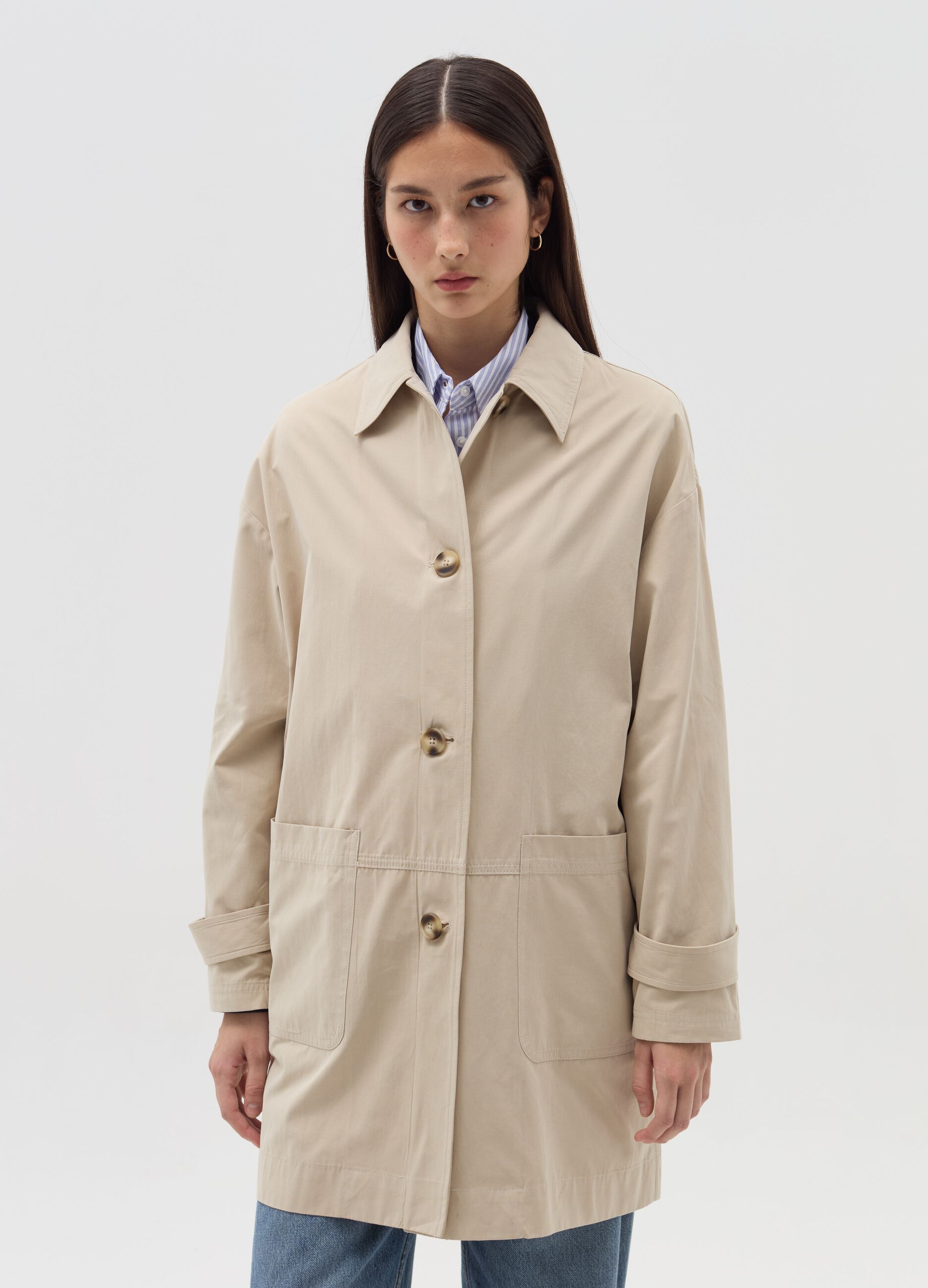 Long trench coat with pockets