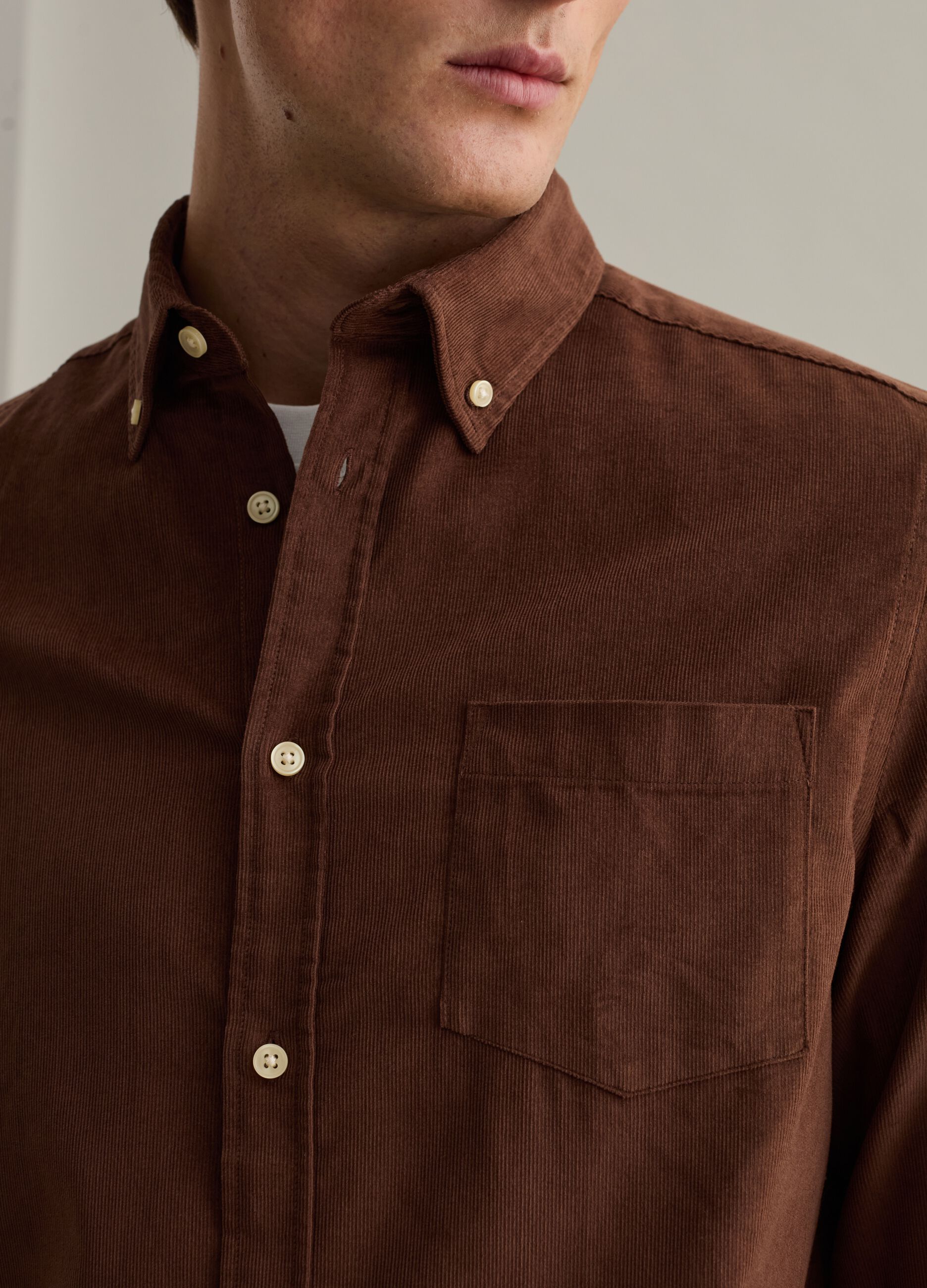 Camicia in corduroy colletto button-down