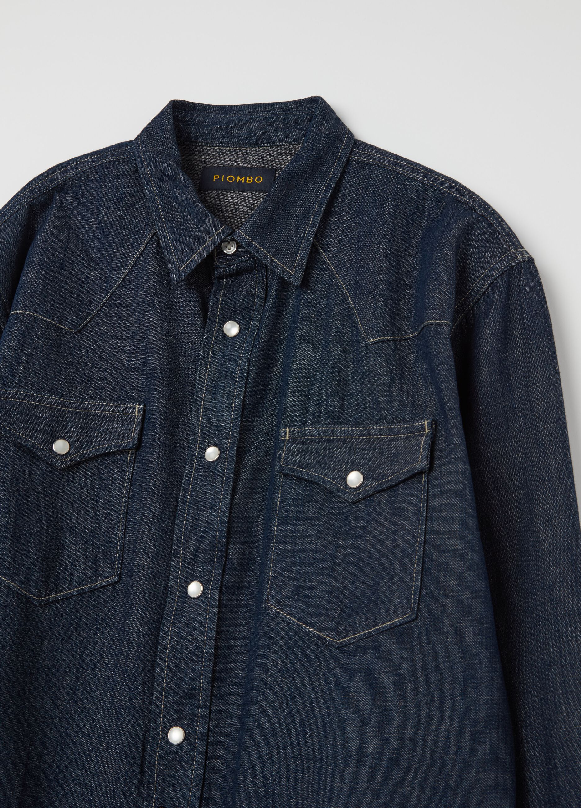 Western shirt in rinsed denim