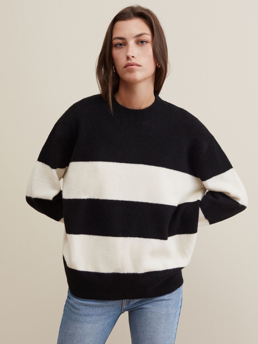 Oversized striped pullover_3