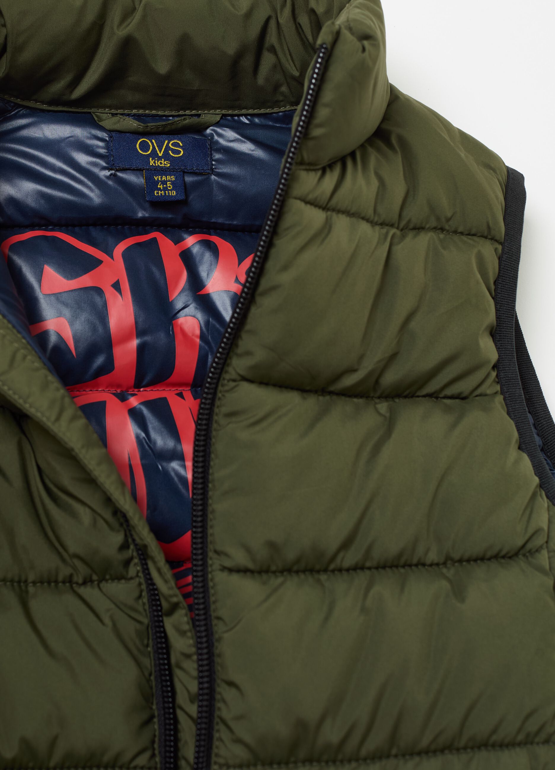 Full-zip quilted gilet with print