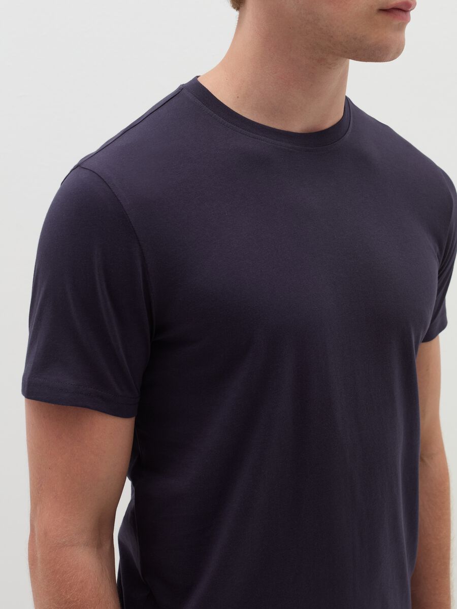Organic cotton undershirt with round neck_1