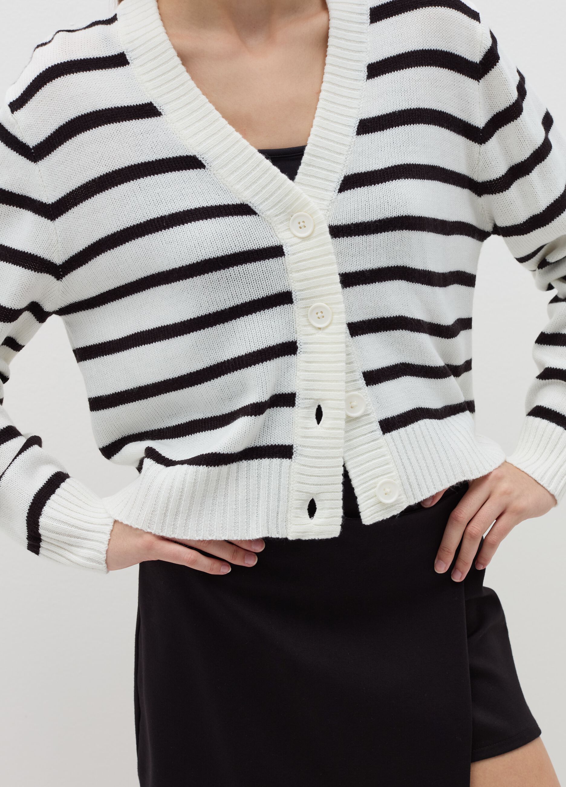 Cardigan with striped pattern and V neck