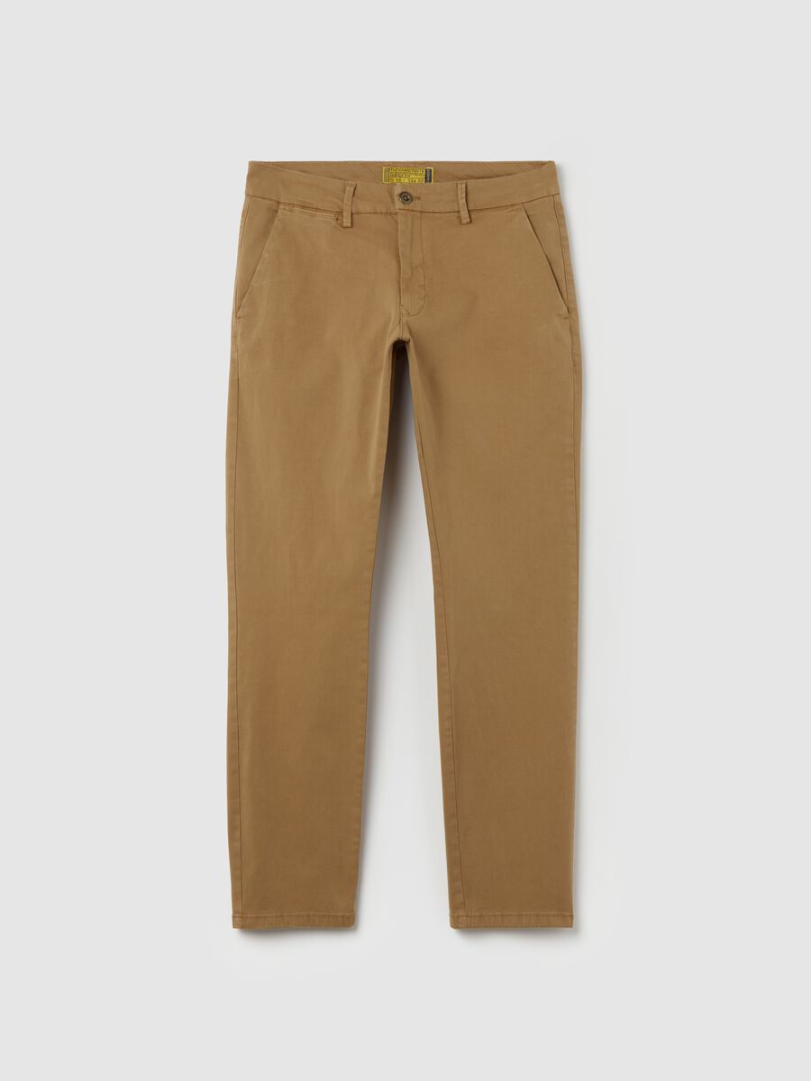 Pantalone chino regular fit in cotone stretch_0