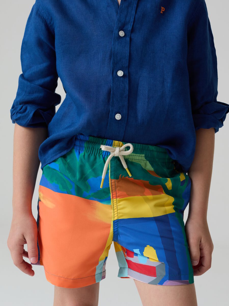 Swimming trunks with drawstring and landscape print_1
