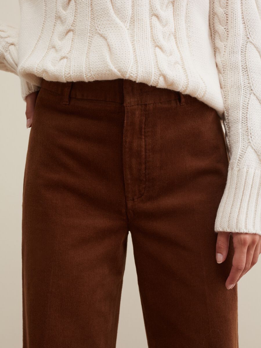 Straight-fit trousers in corduroy_3