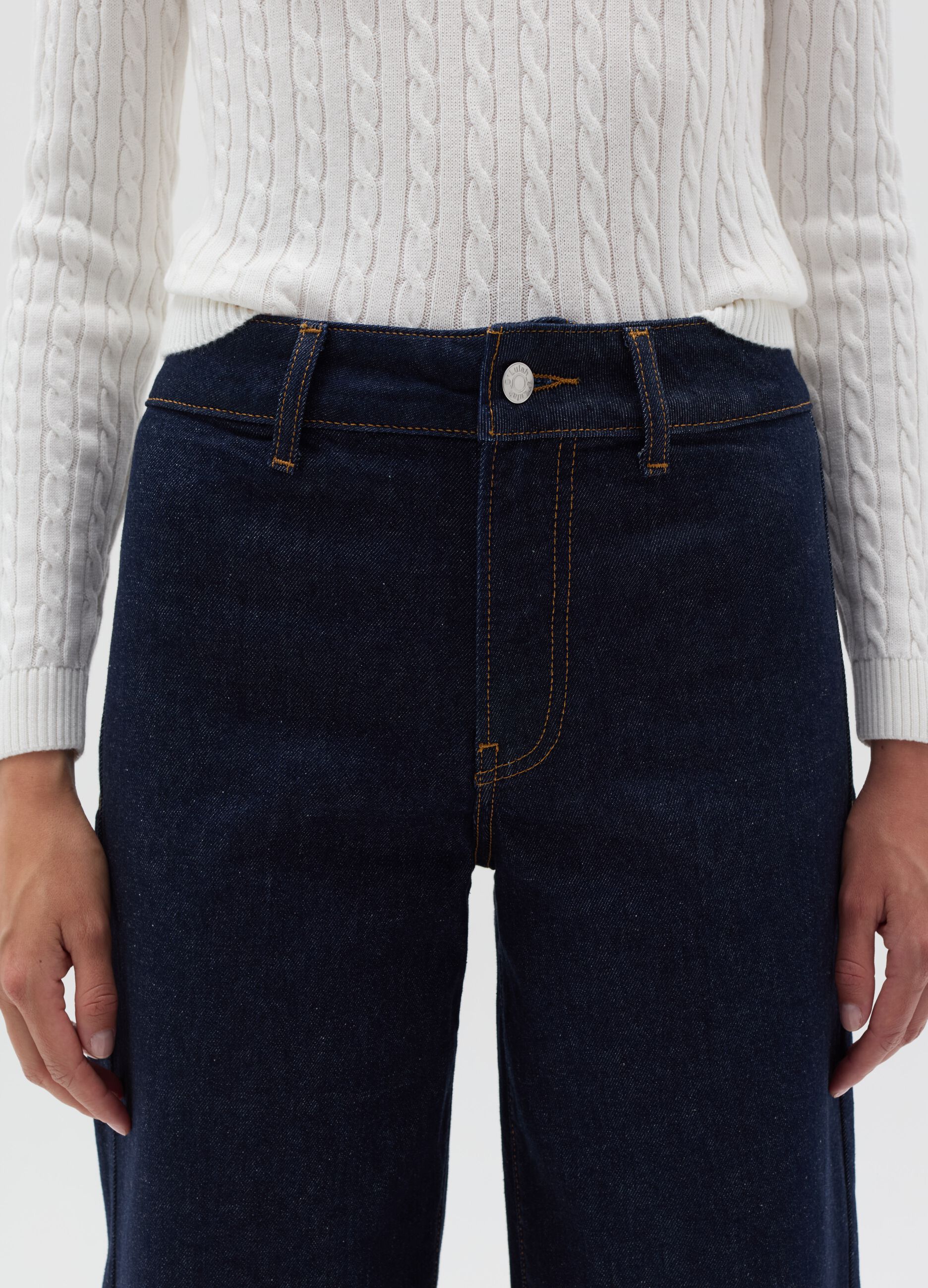 Relaxed-fit stretch jeans