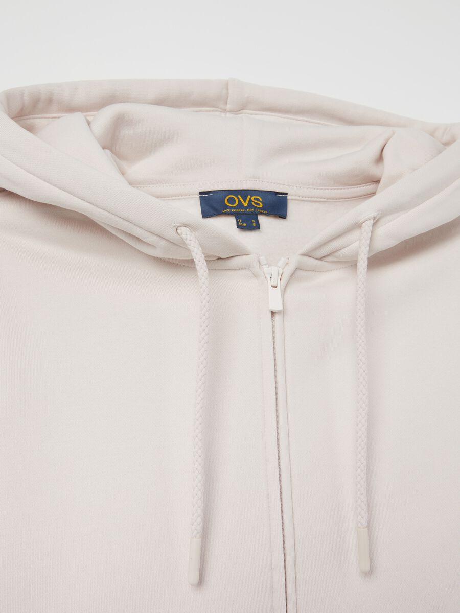 Essential sweatshirt with hood_5