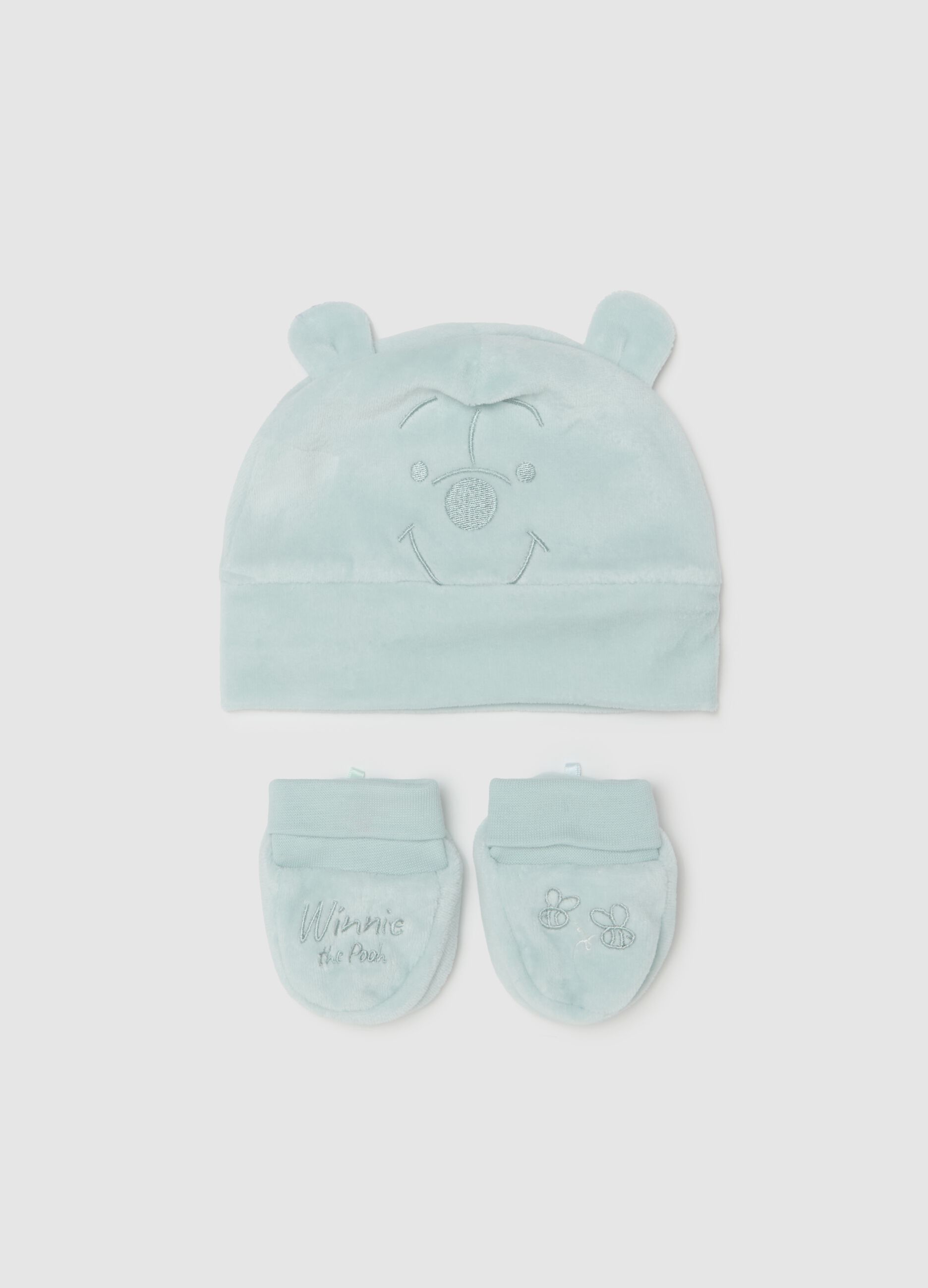 Winnie the Pooh hat and shoes set