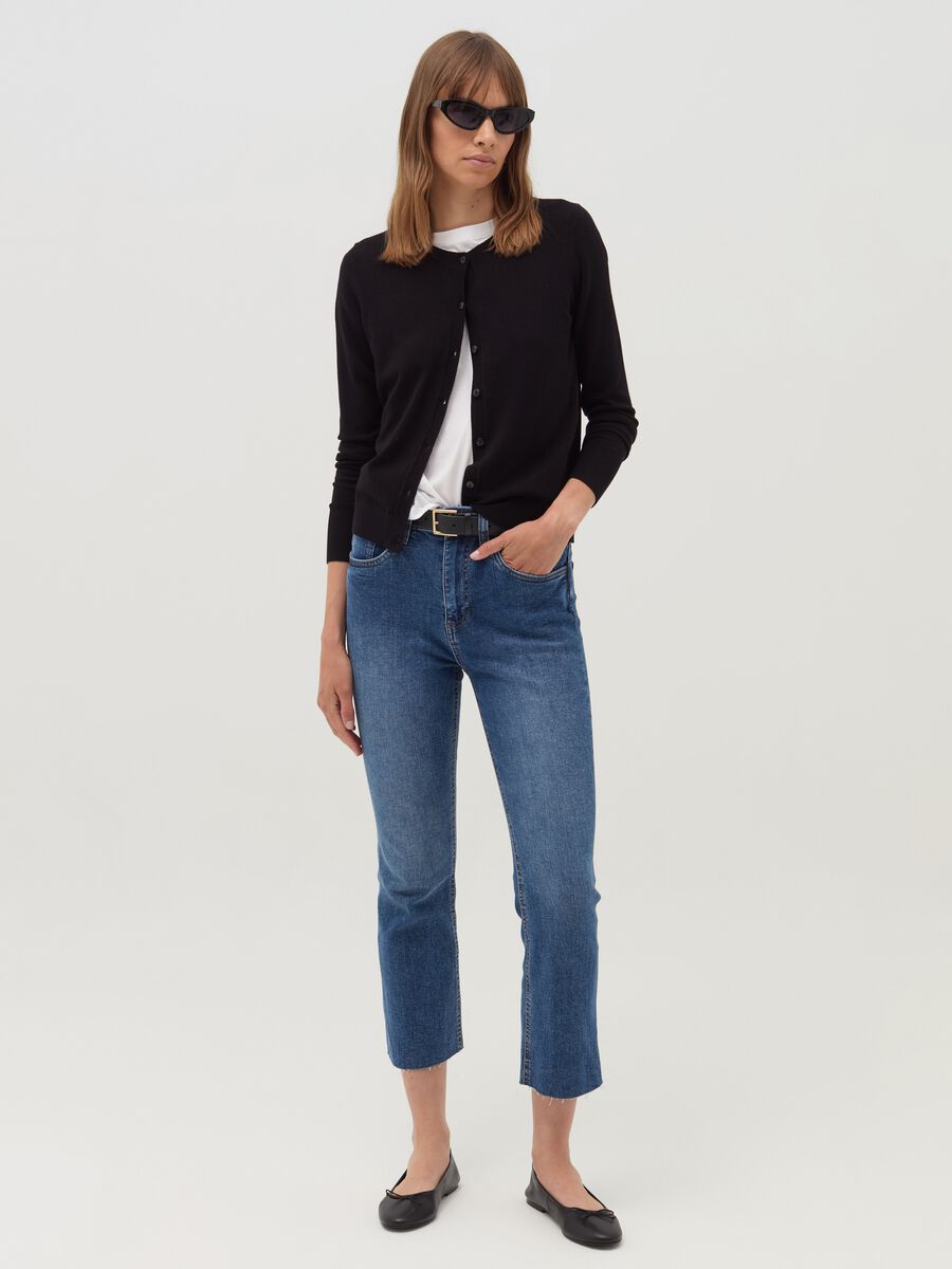 Flare-fit crop jeans with raw edging_0