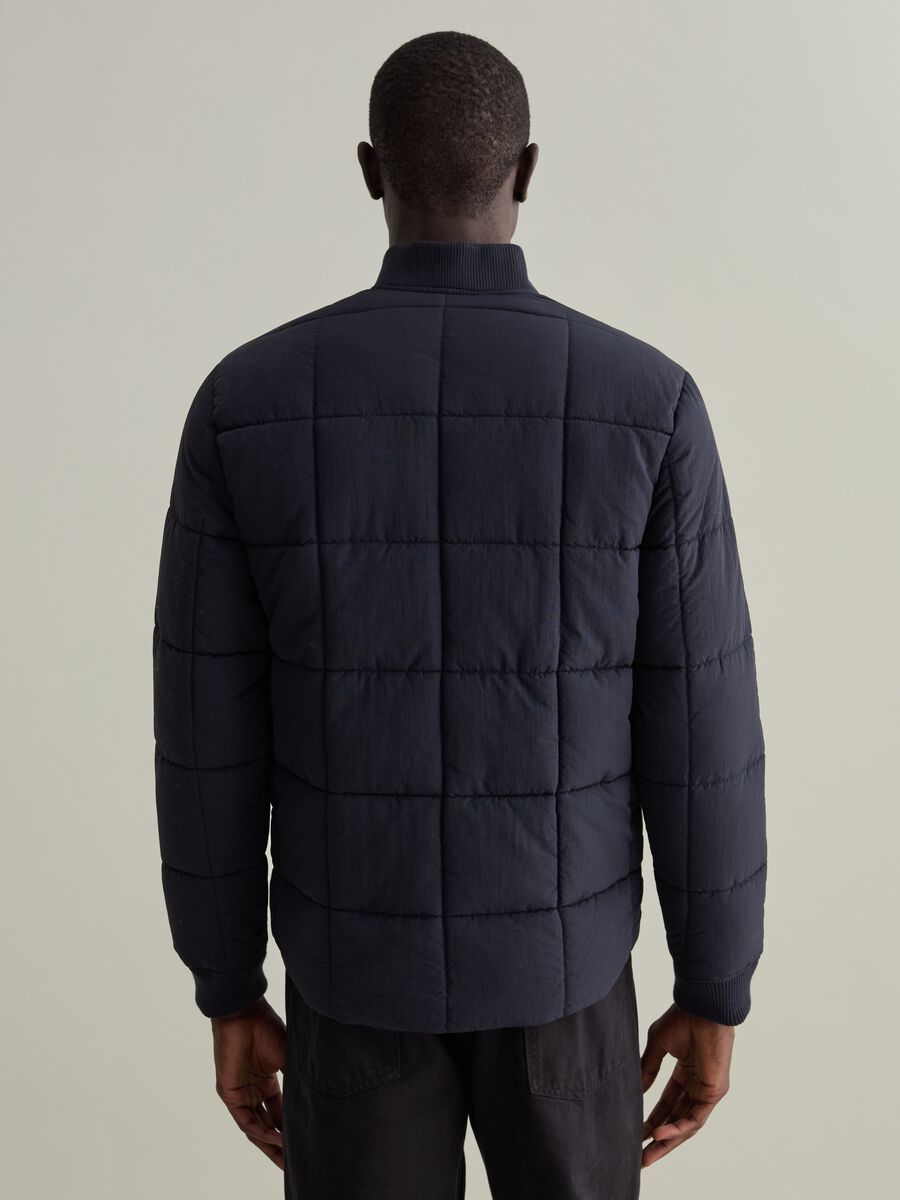 Quilted down jacket with REPREVE® padding_2