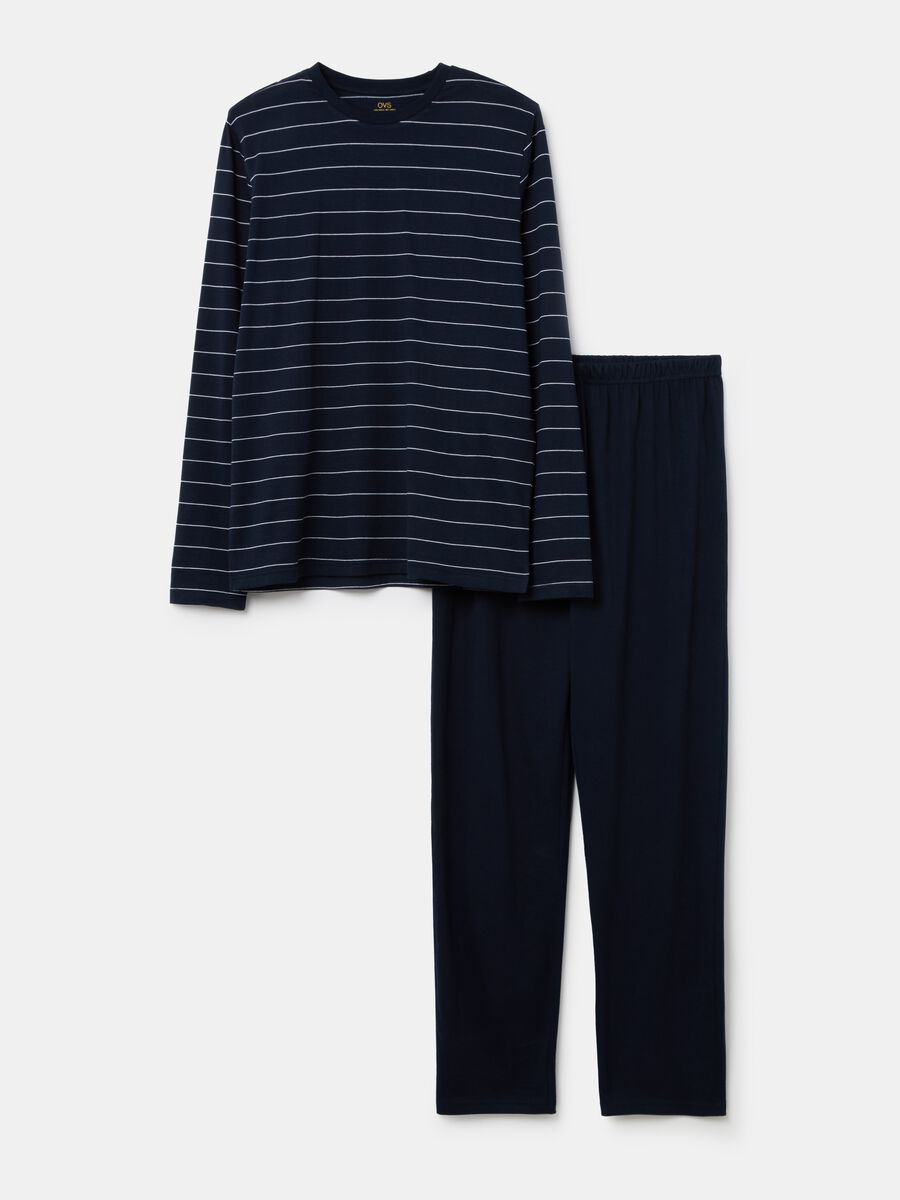 Long pyjamas with striped top_4