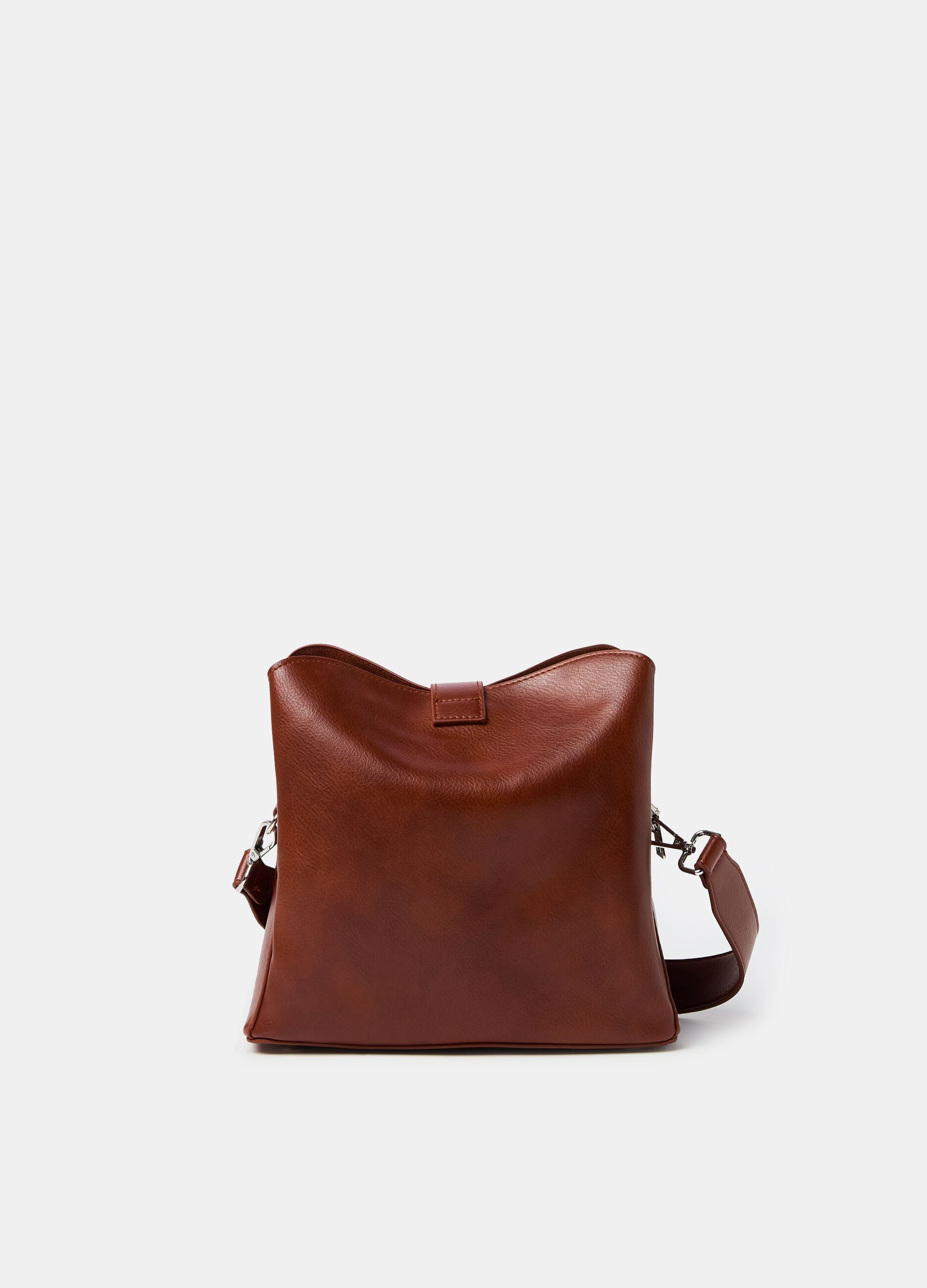 Bucket bag with external pockets