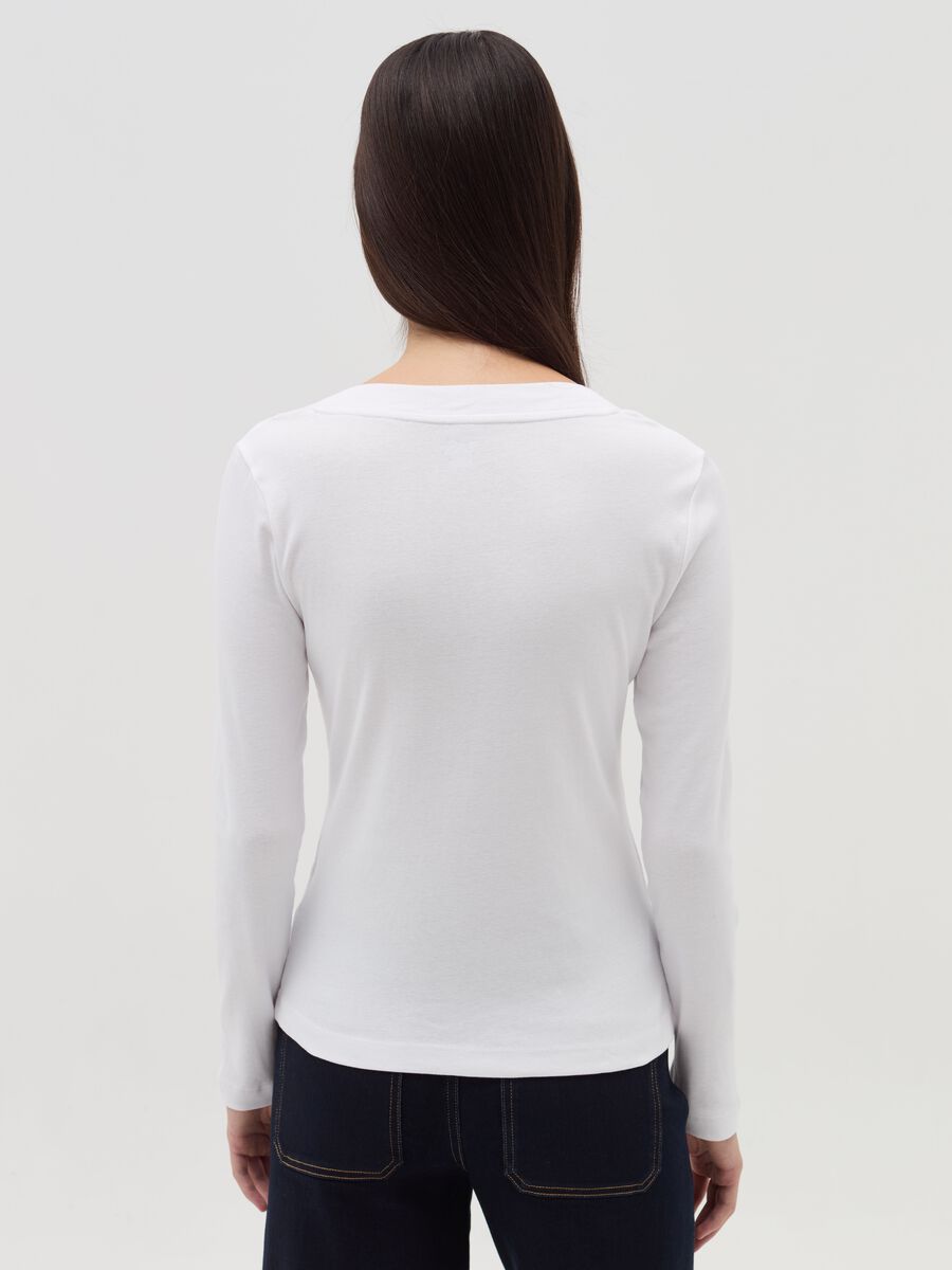 Long-sleeved T-shirt with granddad neckline_2