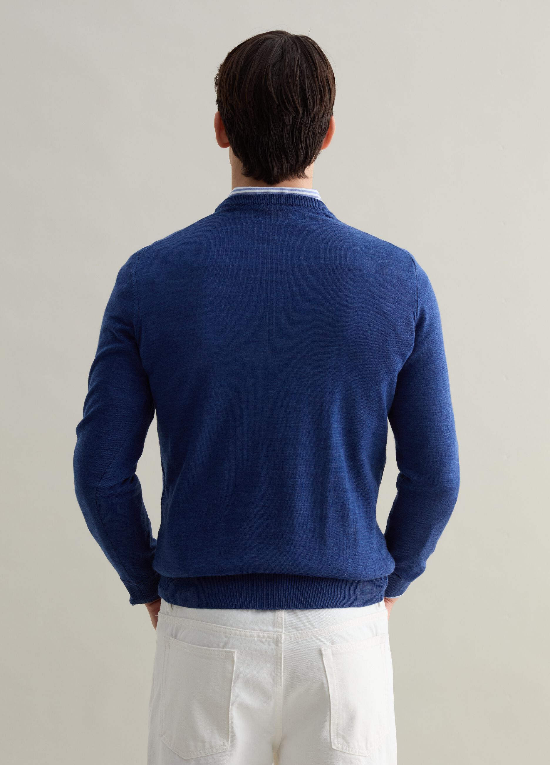 Merino wool pullover with round neck