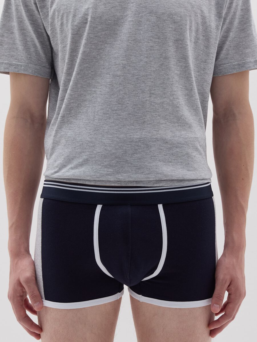 Boxer shorts with contrasting details_1