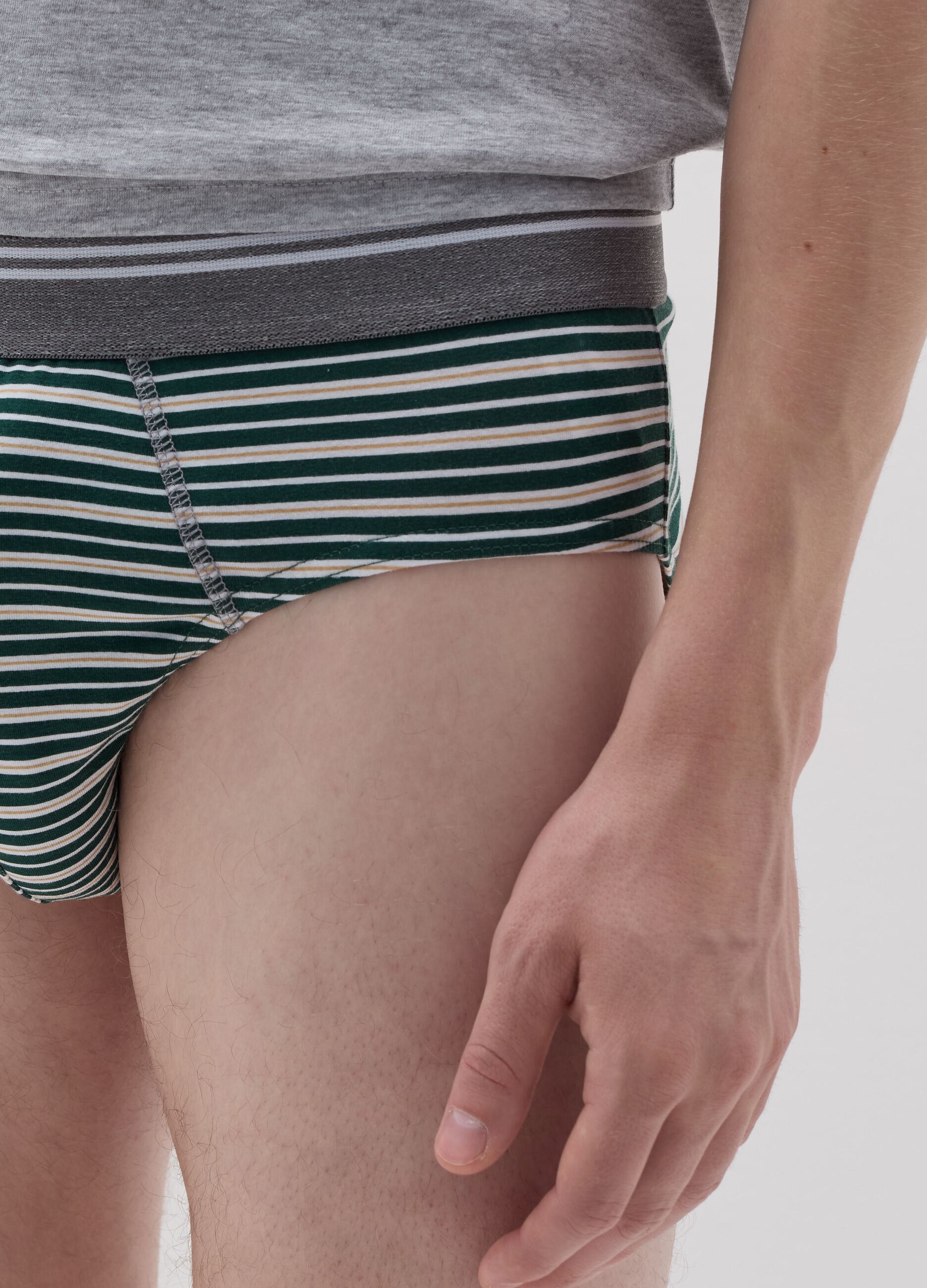 Three-pack briefs with striped edging