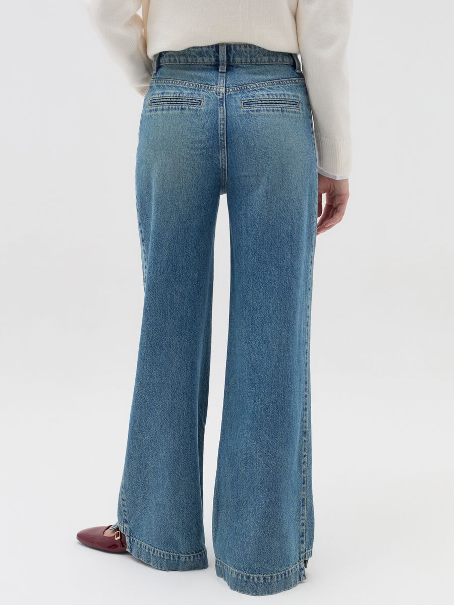 Wide-leg jeans with pockets_2