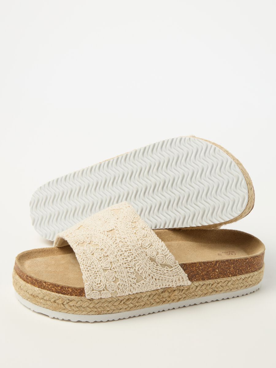 Slip-on sandals with broderie anglaise application_2