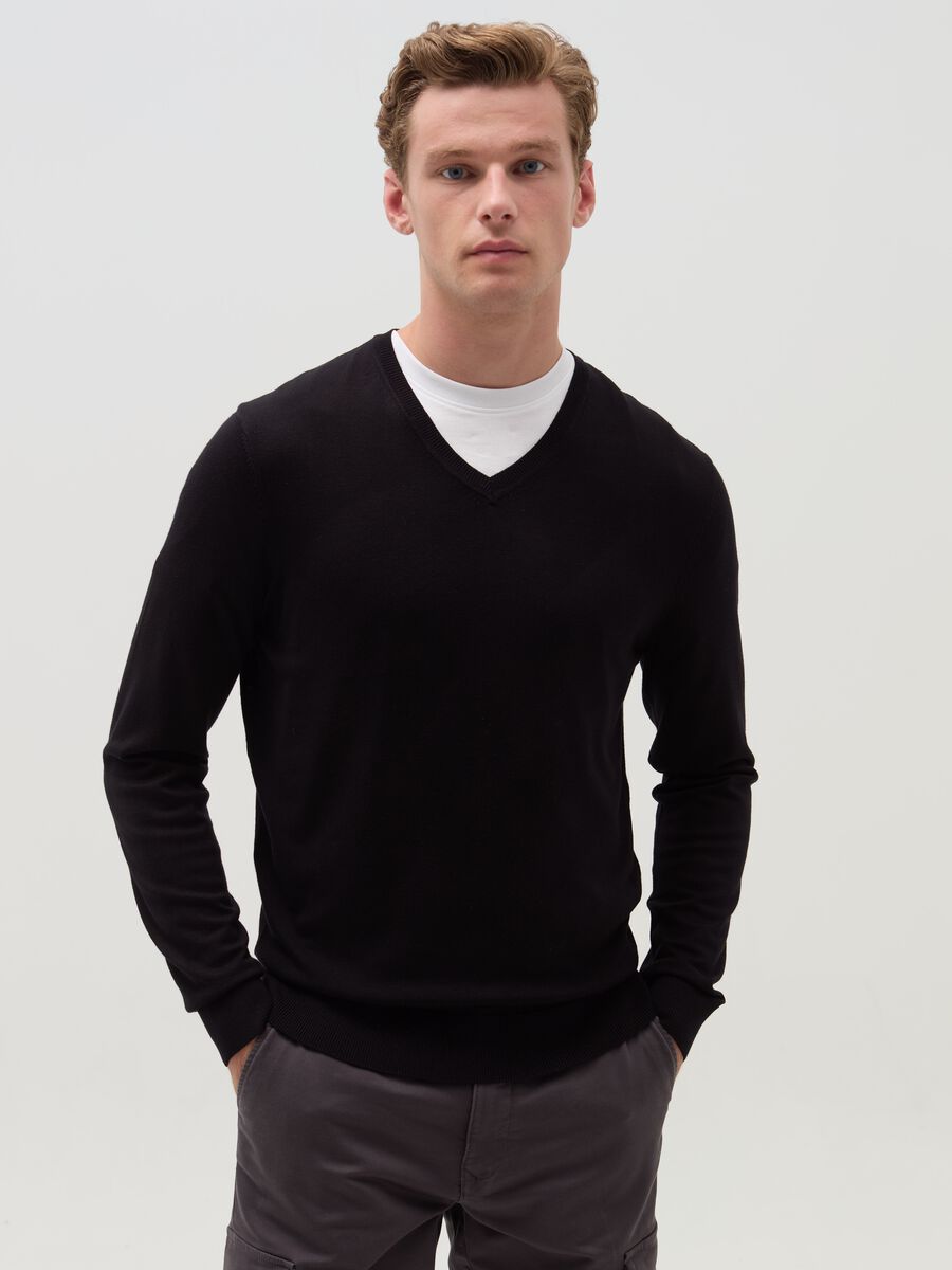 V-neck pullover_1